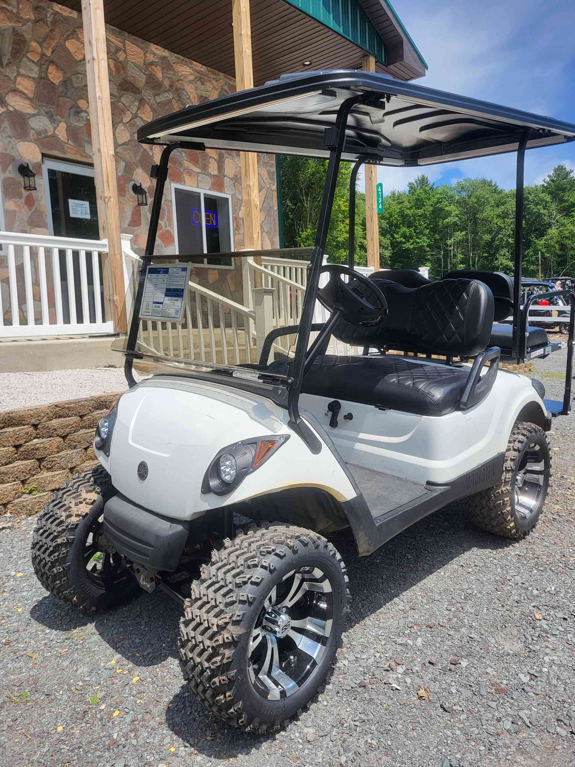 2013 Yamaha G29 Golf Cart in White