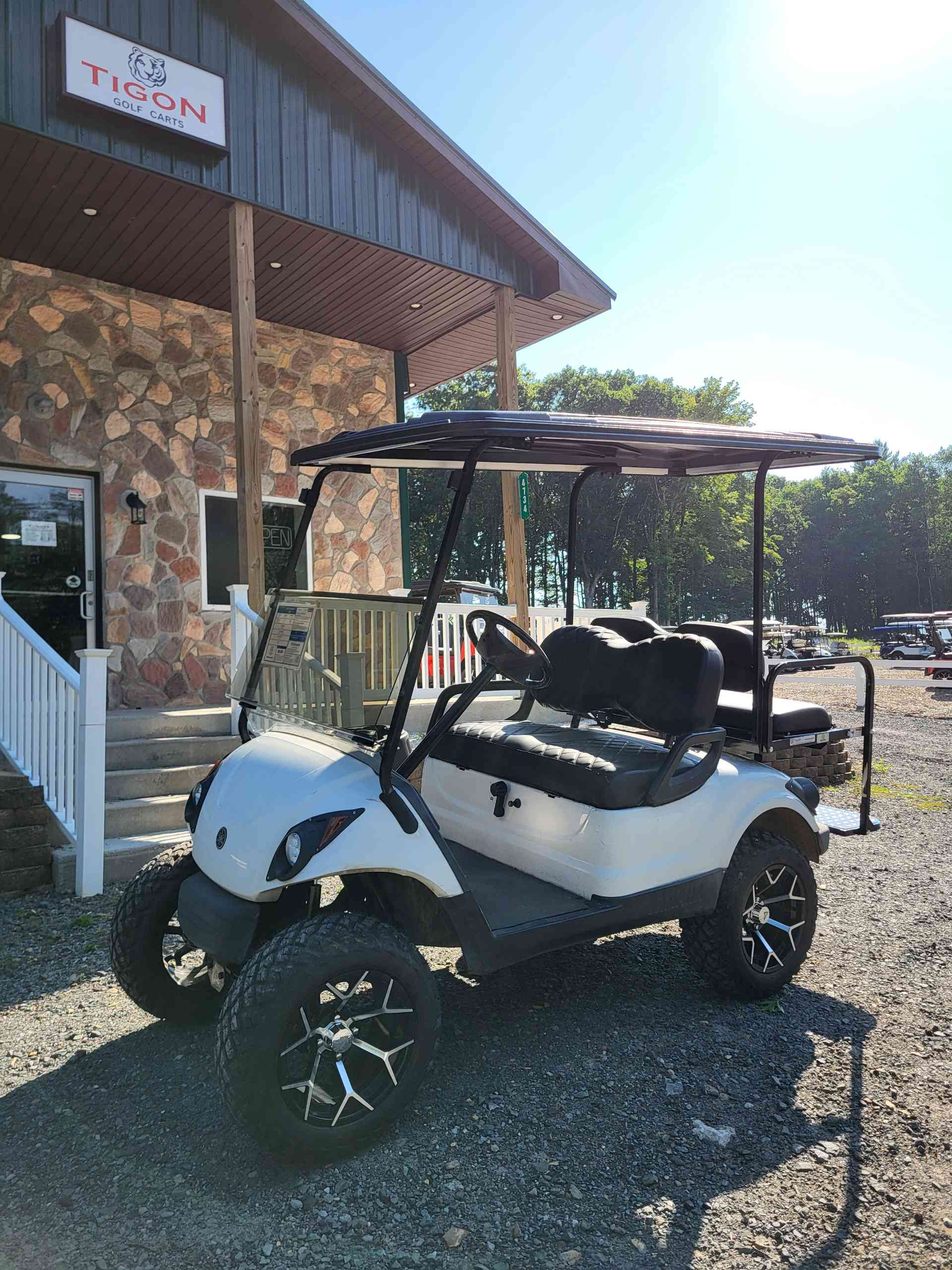 2013 Yamaha G29 Golf Cart in White