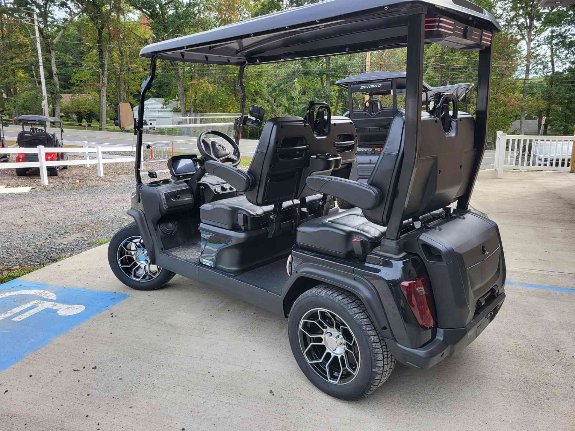 2027 Evolution D5 Ranger 4 PLUS Black image 3
