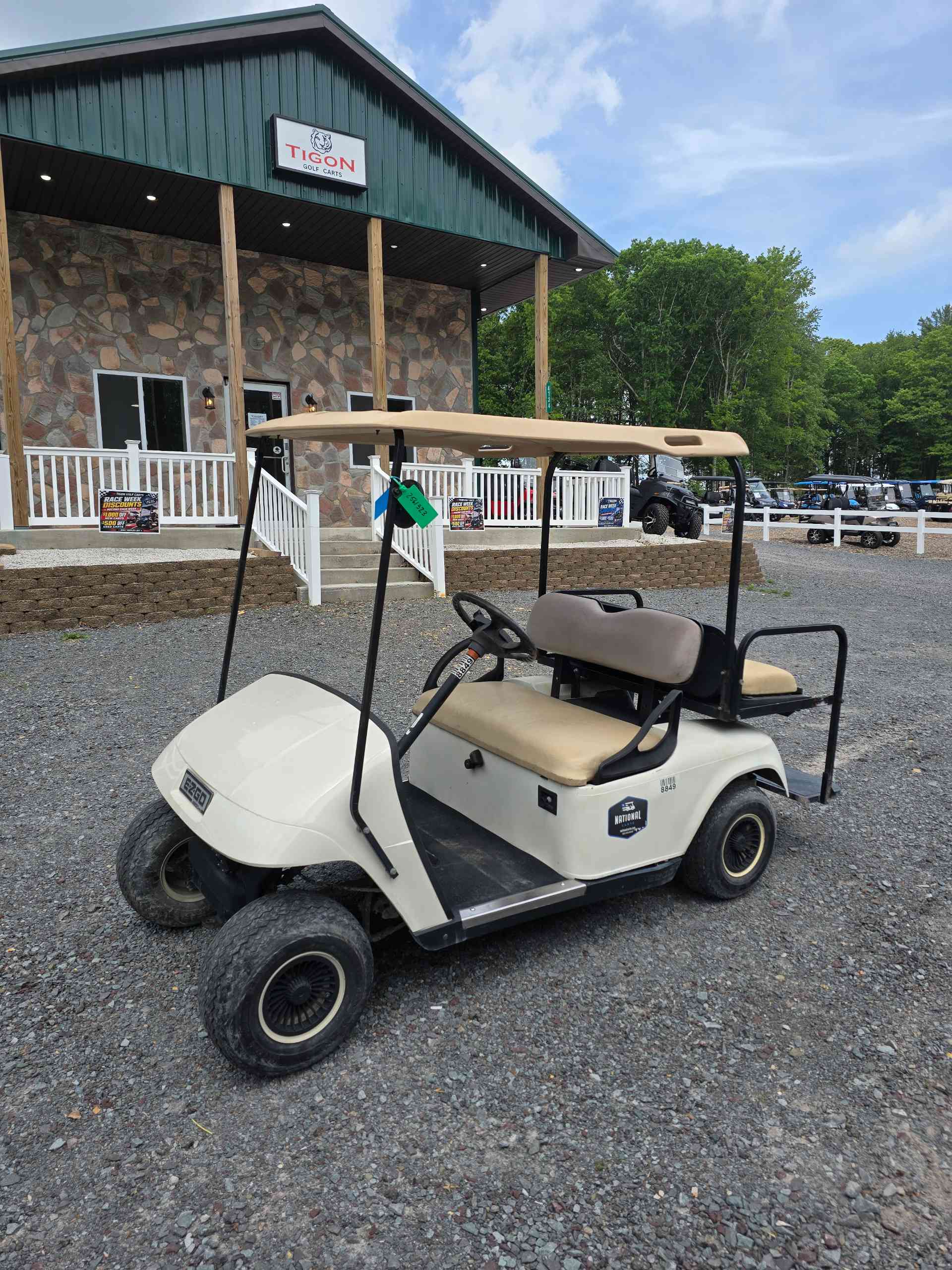 Used 2008 EZGO TXT Golf Cart in White for sale at TIGON Long Pond, PA
