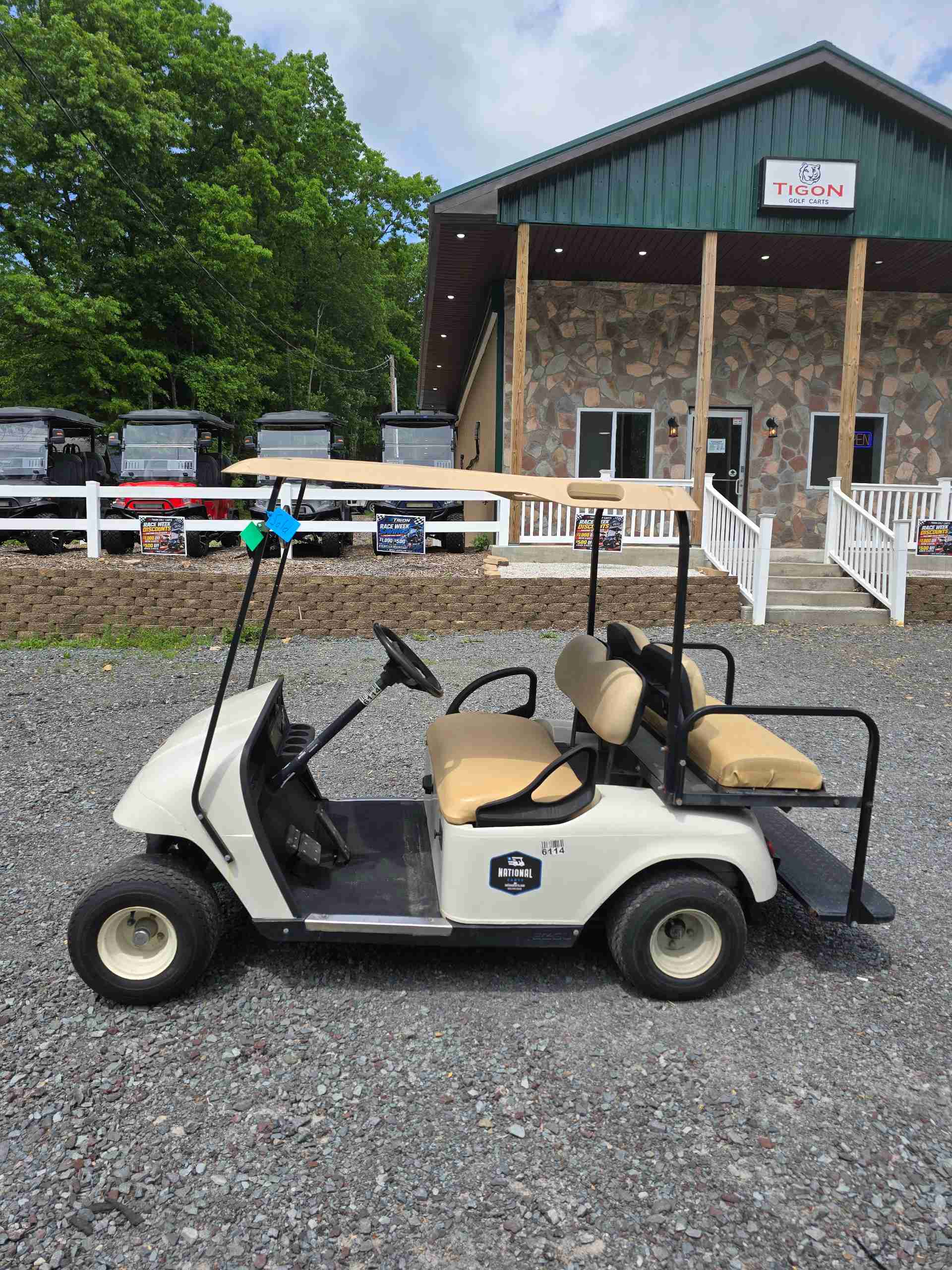 2007 EZGO TXT White image 2