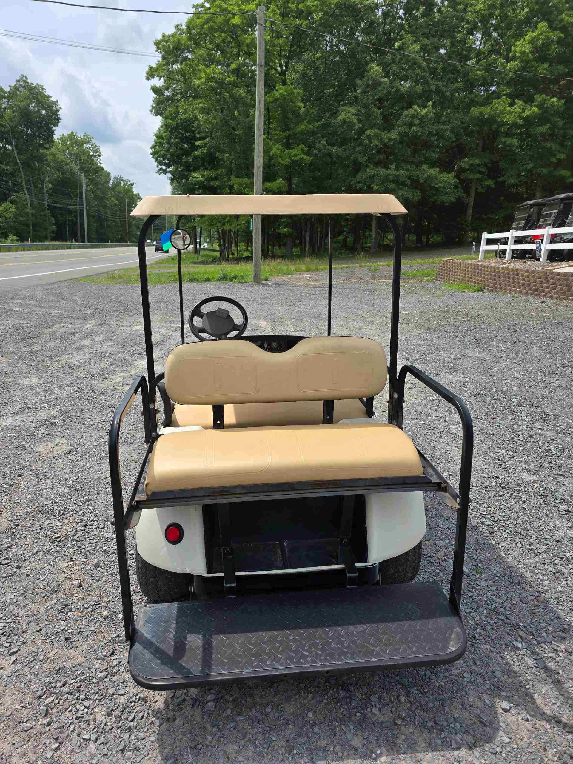 2007 EZGO TXT White image 4