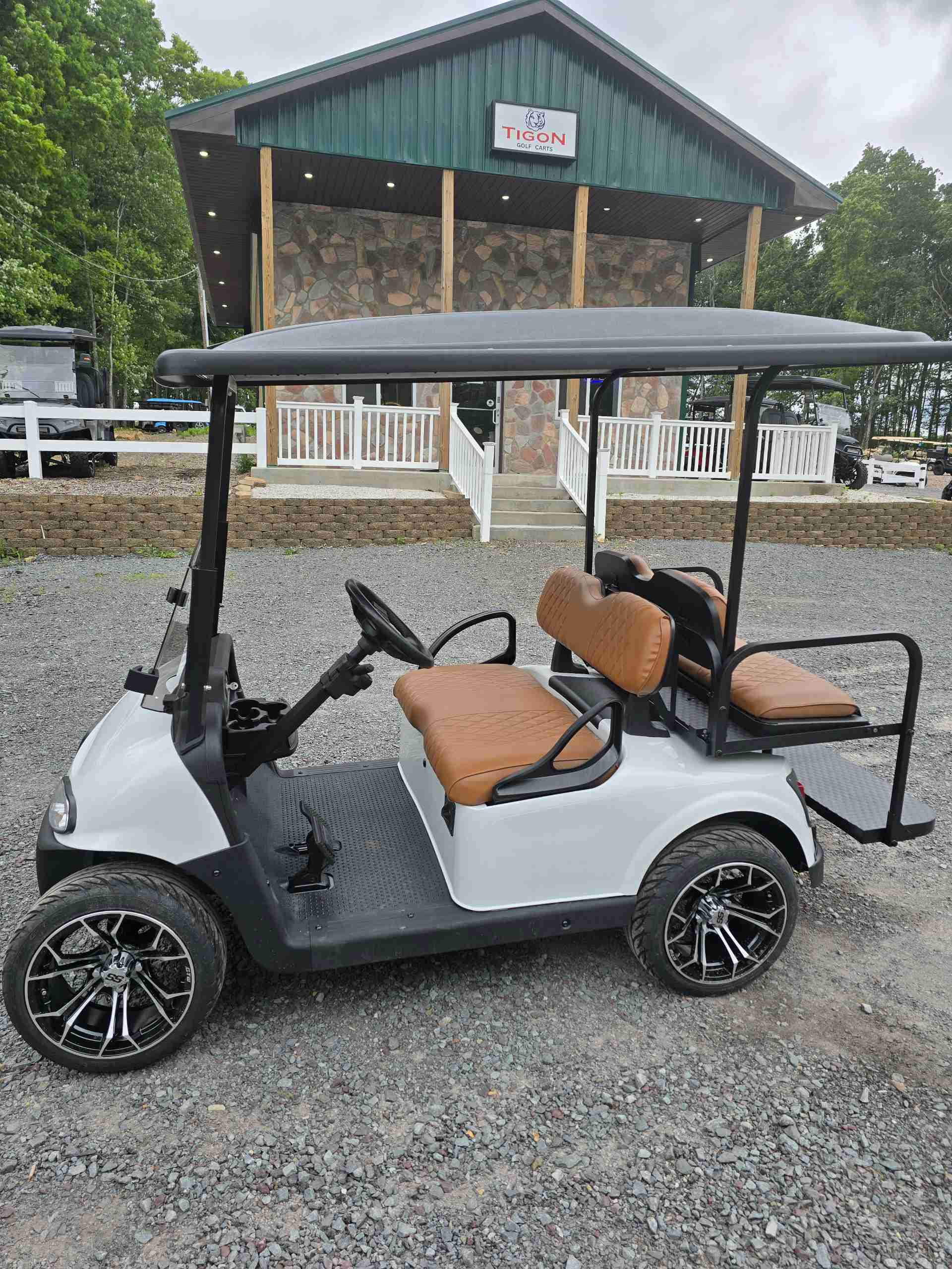 2020 EZGO RXV White image 2