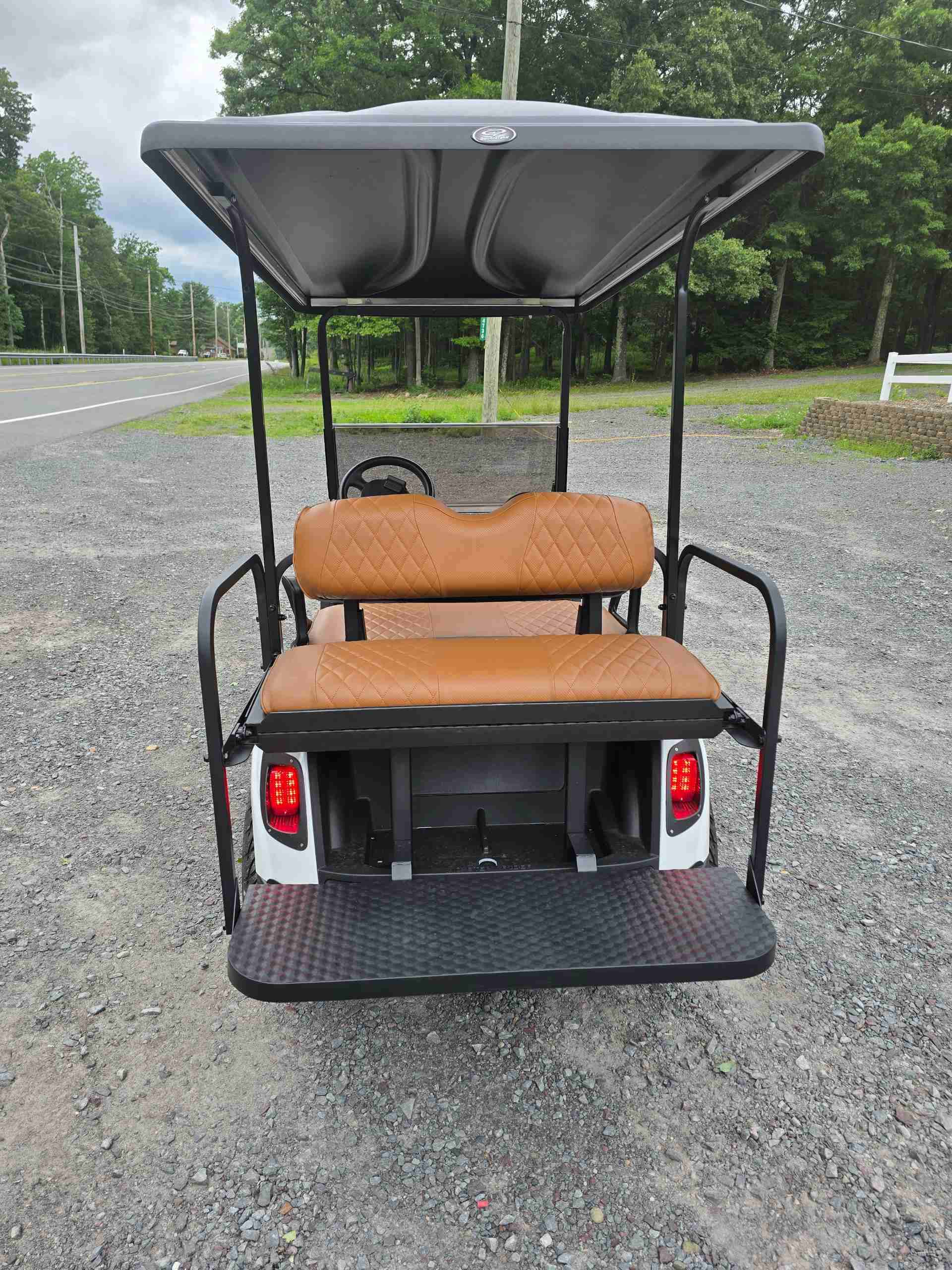 2020 EZGO RXV White image 4