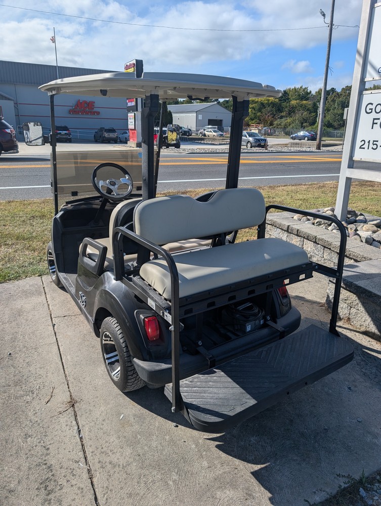 2016 Yamaha G29 Black image 3