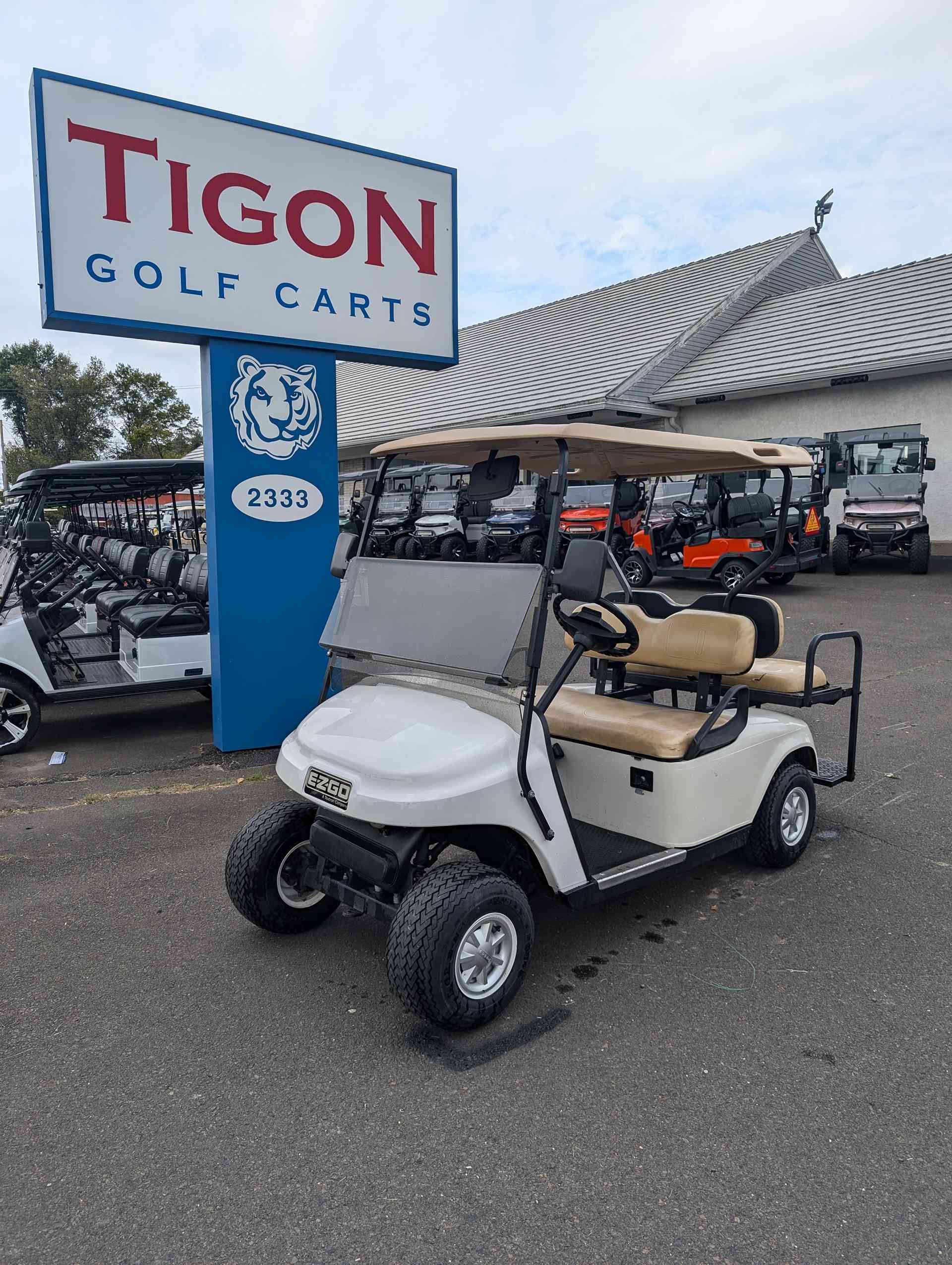 2005 EZGO TXT Golf Cart in White