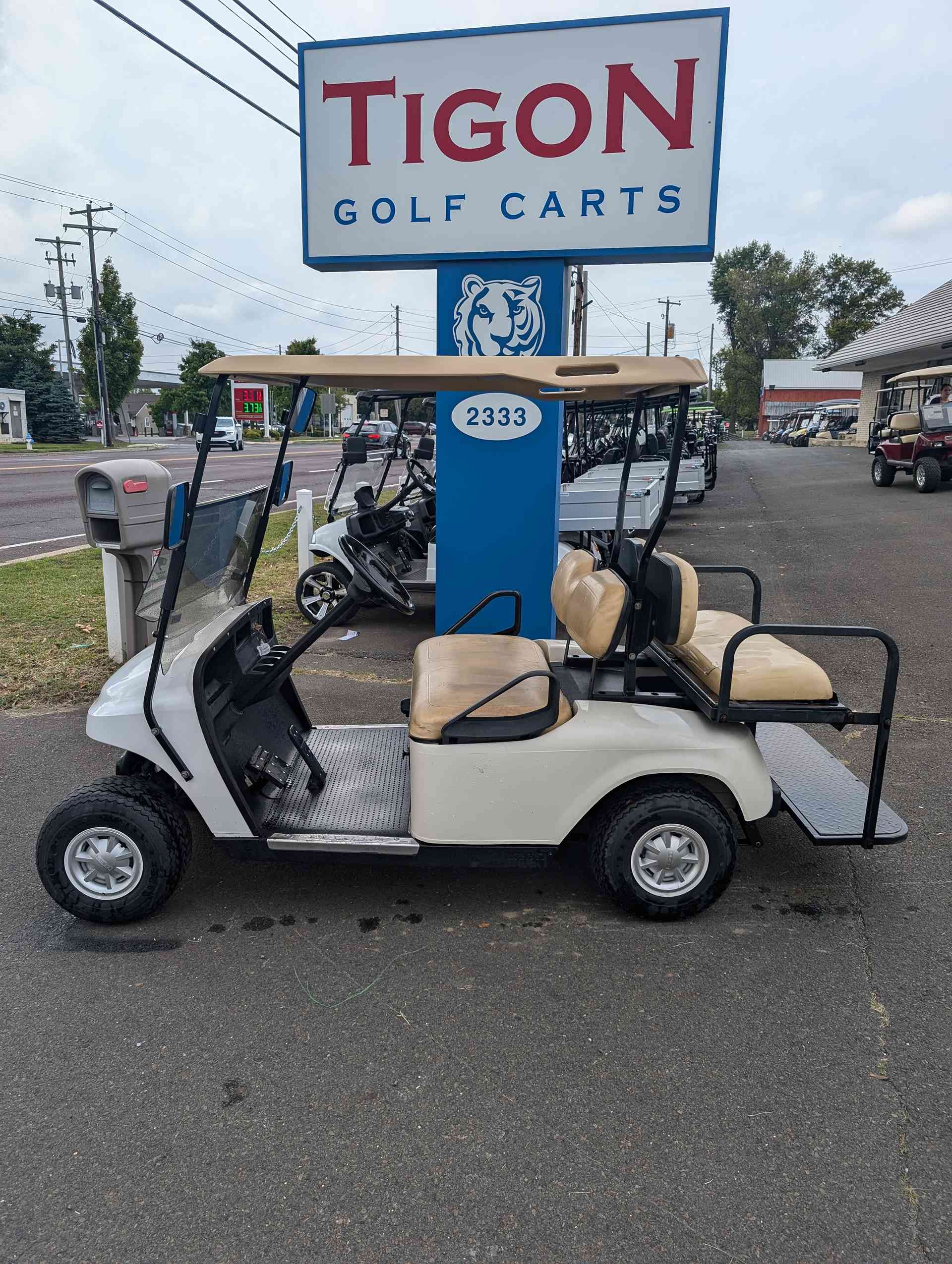 2005 EZGO TXT White image 2