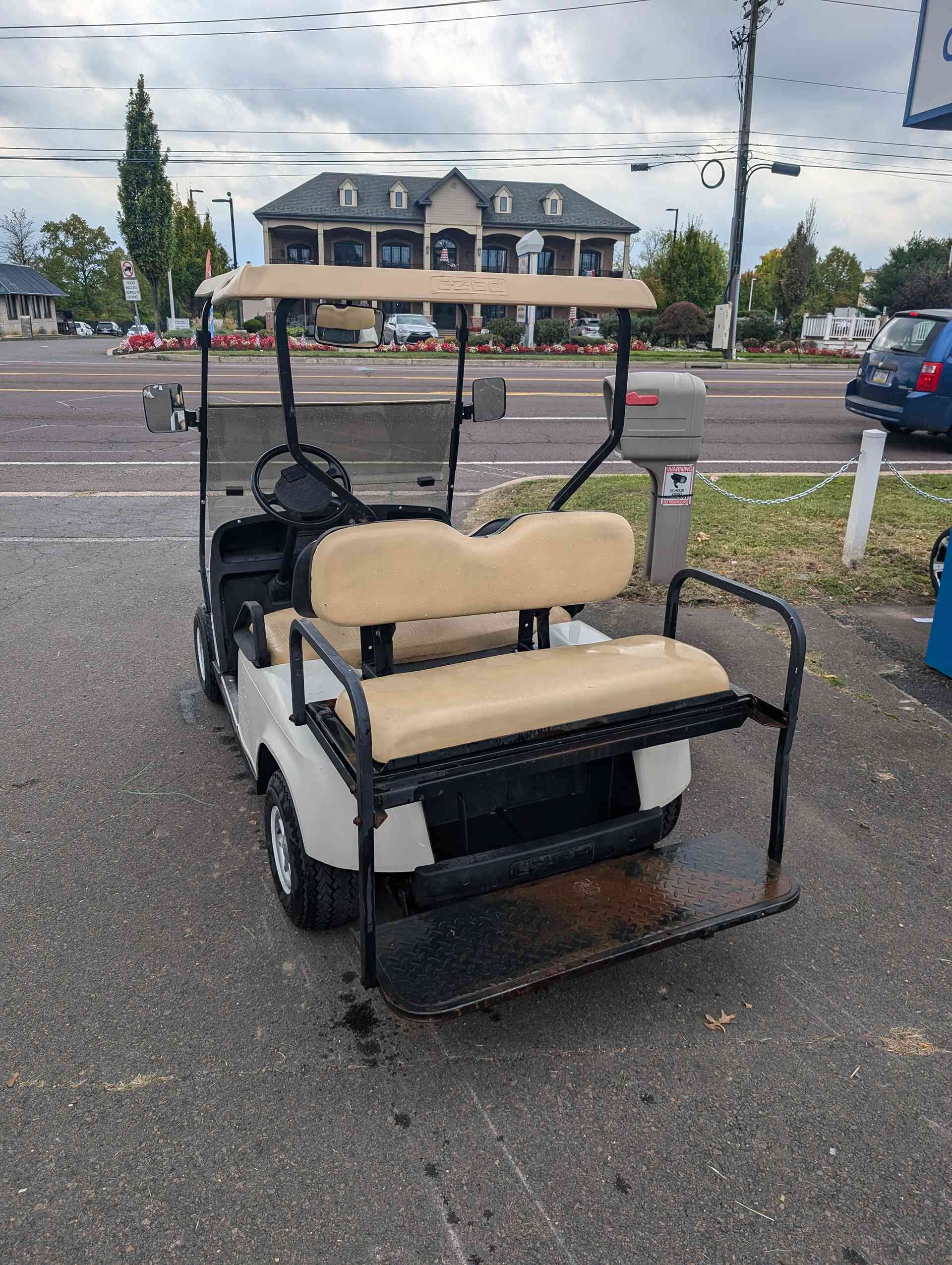2005 EZGO TXT White image 3