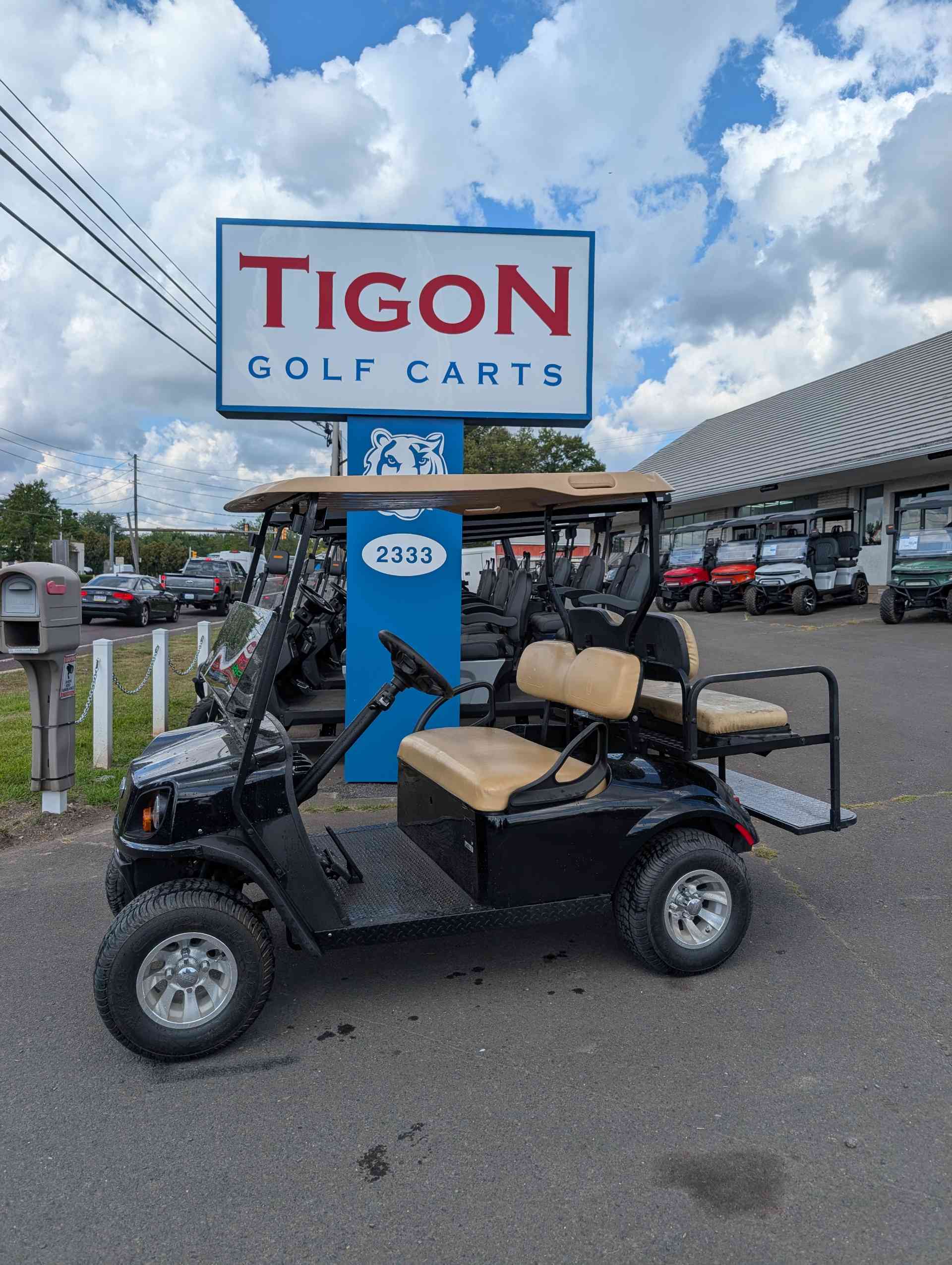 2018 EZGO TXT Black image 2