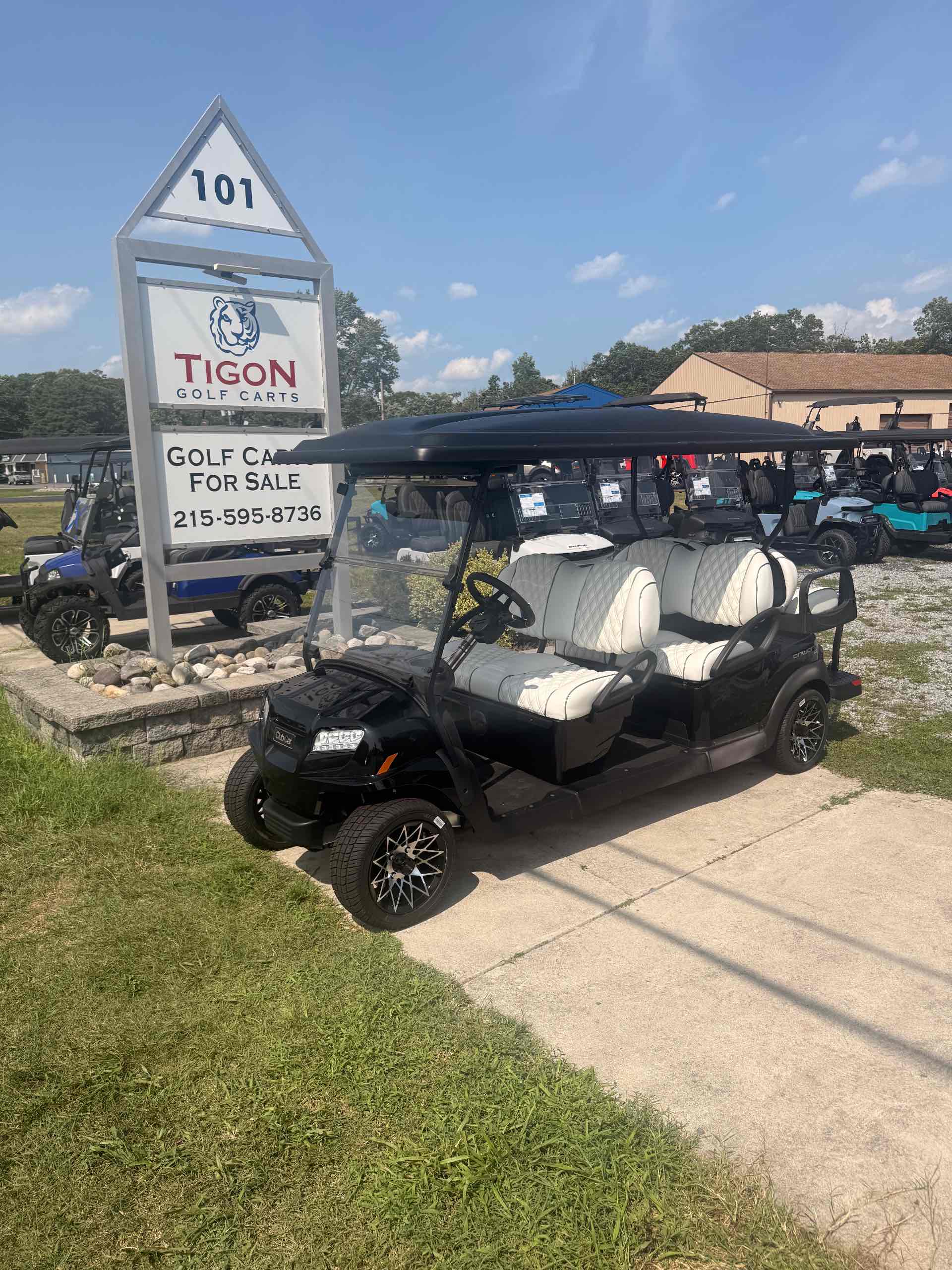 2027 Club Car Onward 6 Passenger (Non-LSV) Golf Cart in Metallic Black