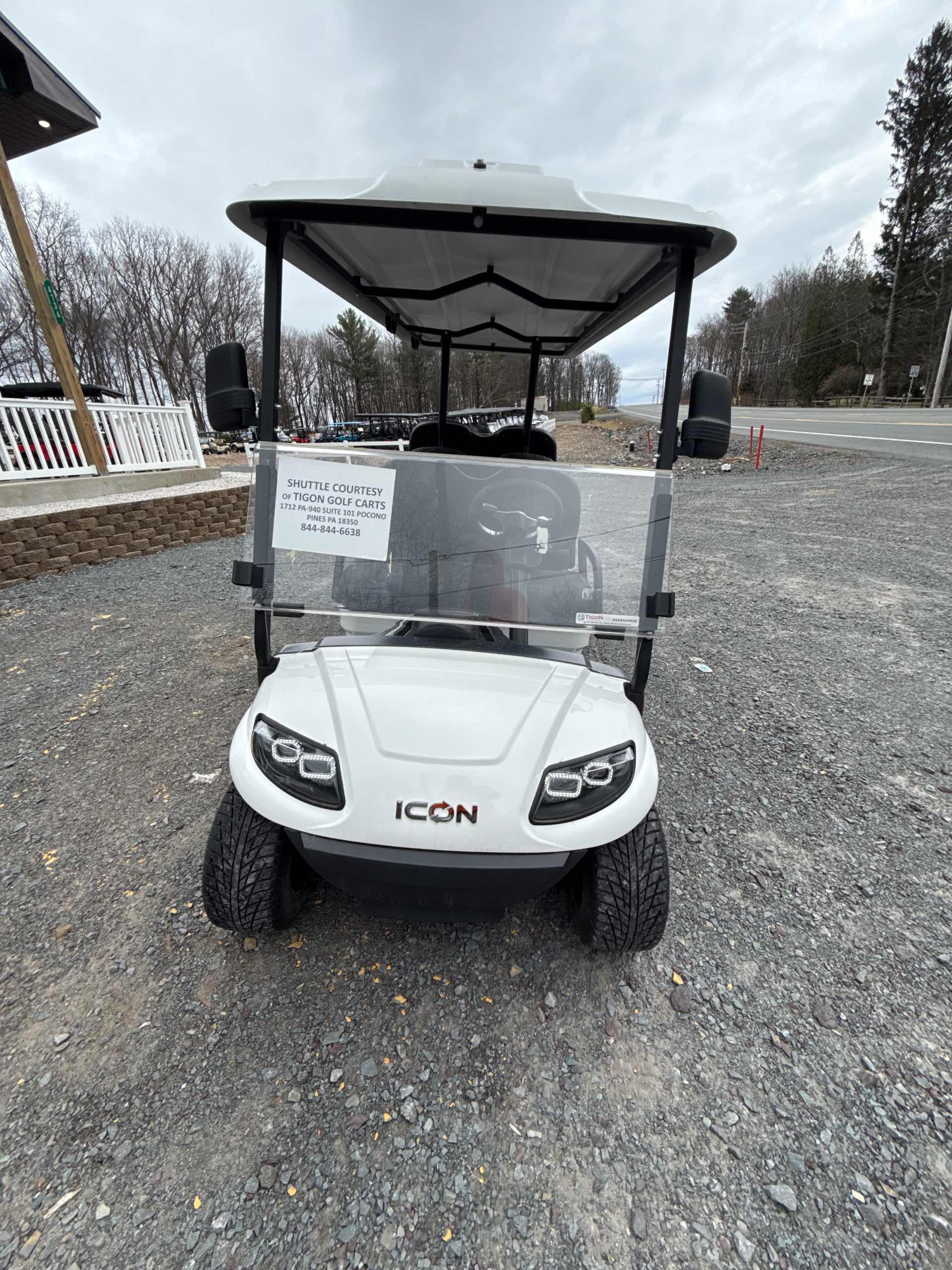 2024 Icon G60 Golf Cart in White