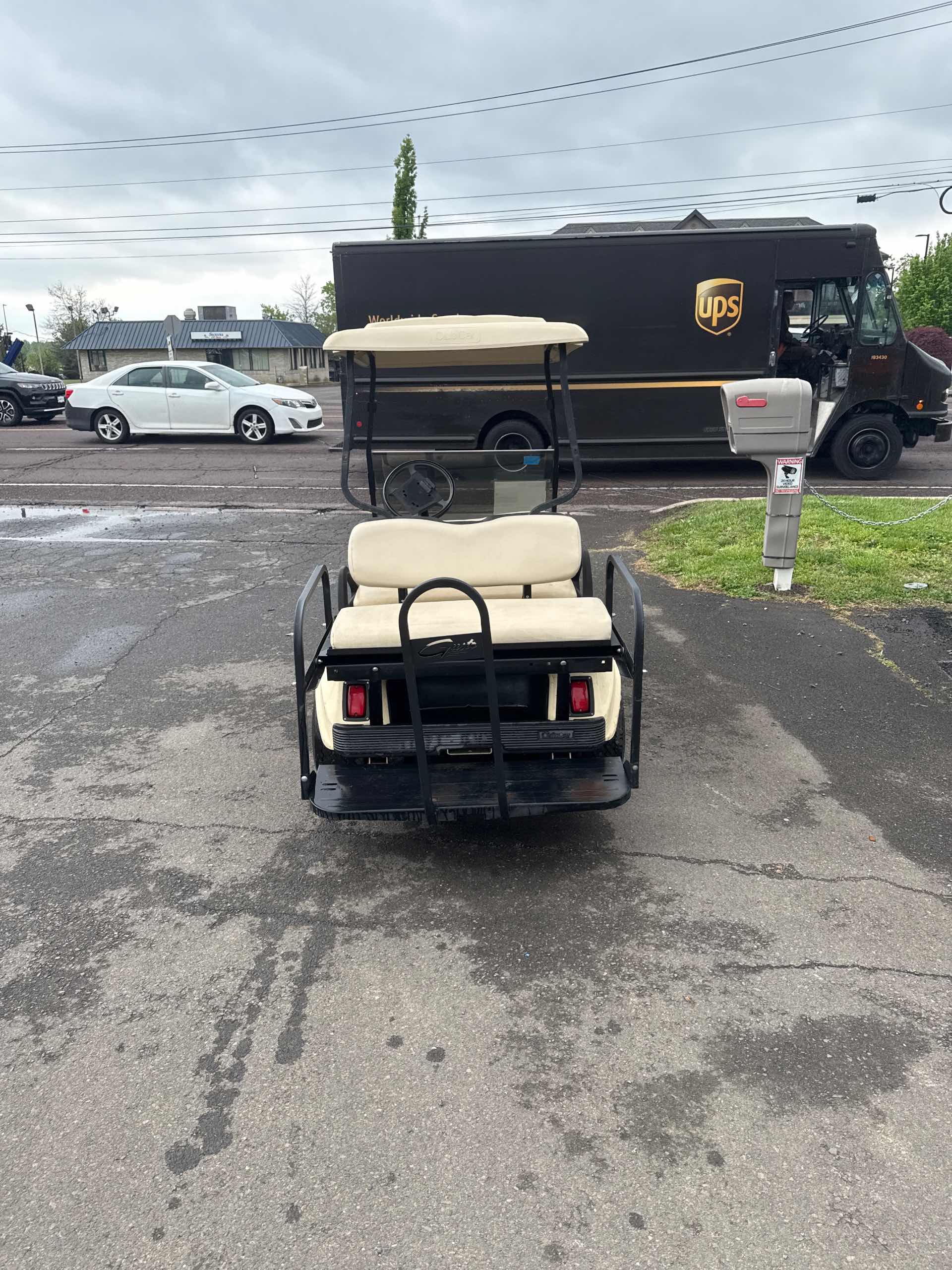 1996 Club Car DS Beige image 4
