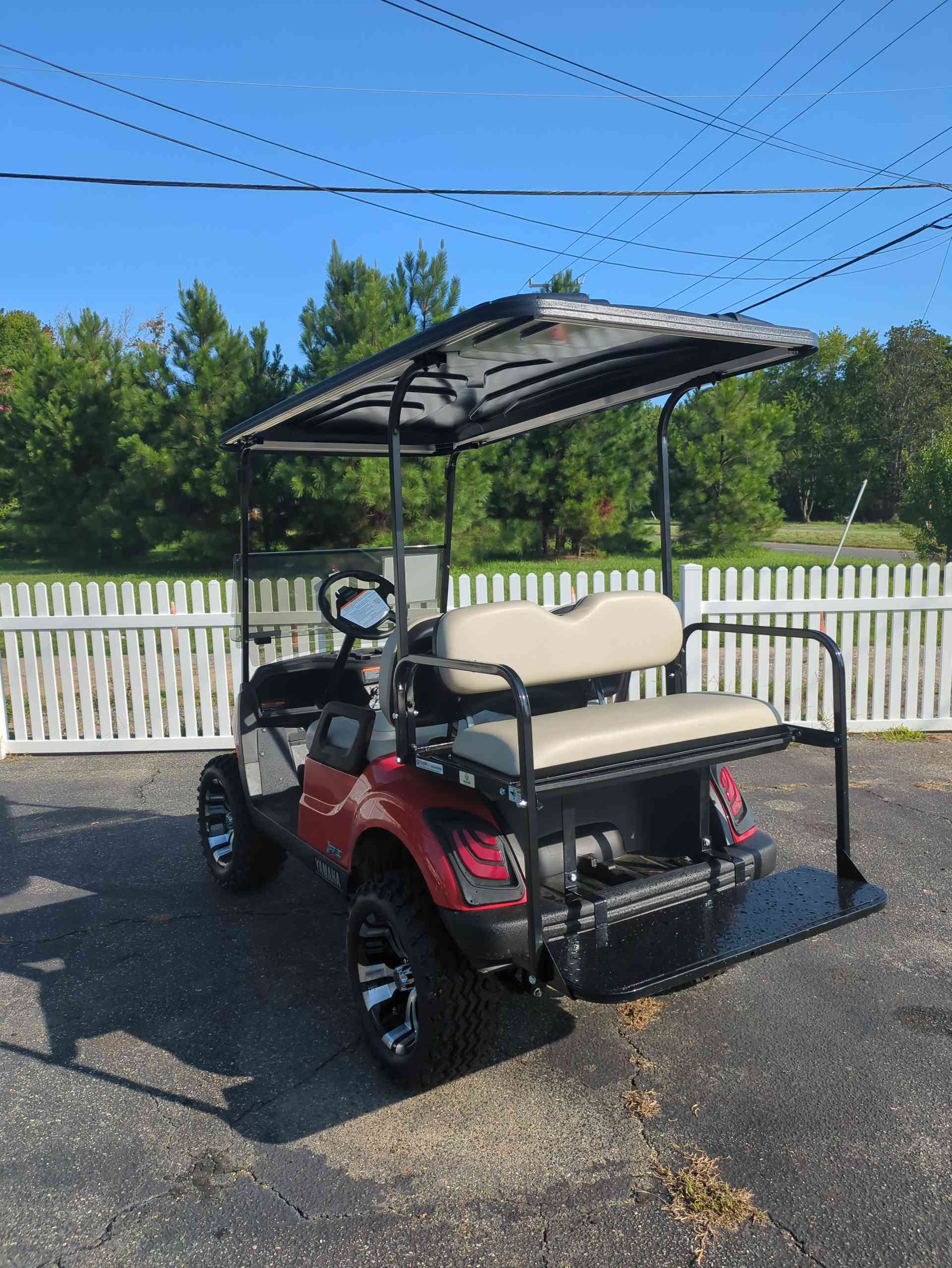 2027 Yamaha Drive 2 Red image 3