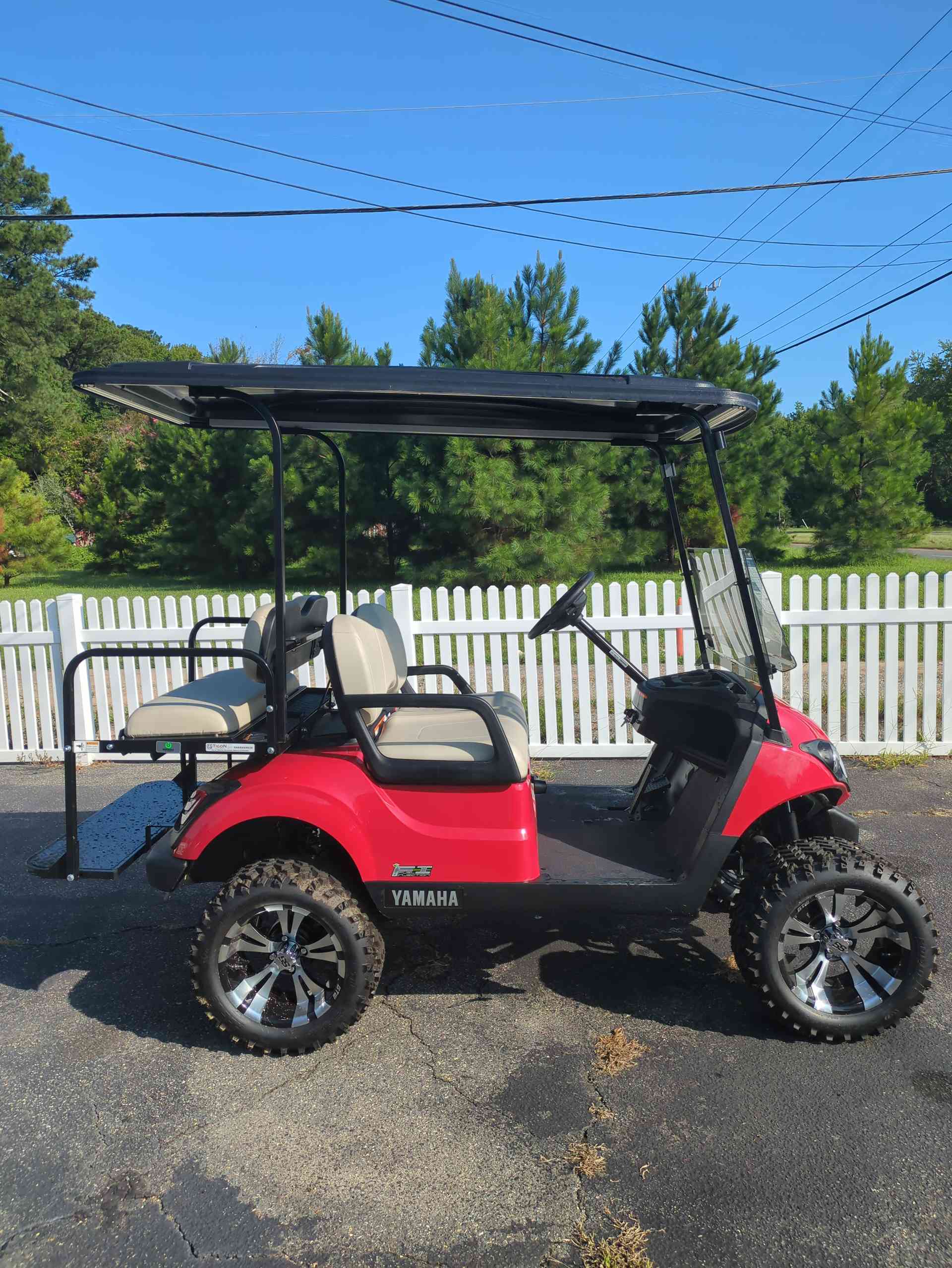 2027 Yamaha Drive 2 Red image 4