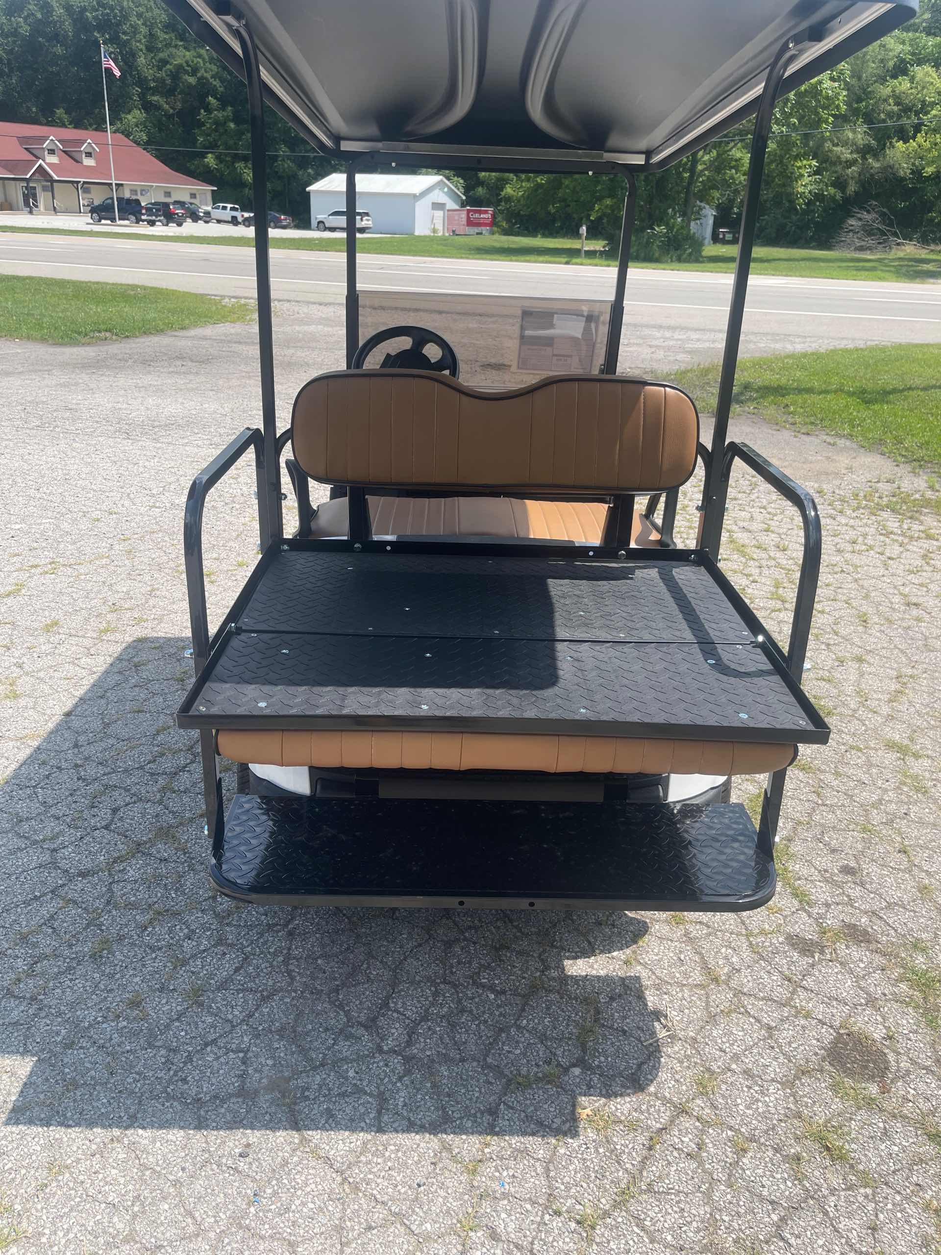 2020 EZGO RXV White image 4
