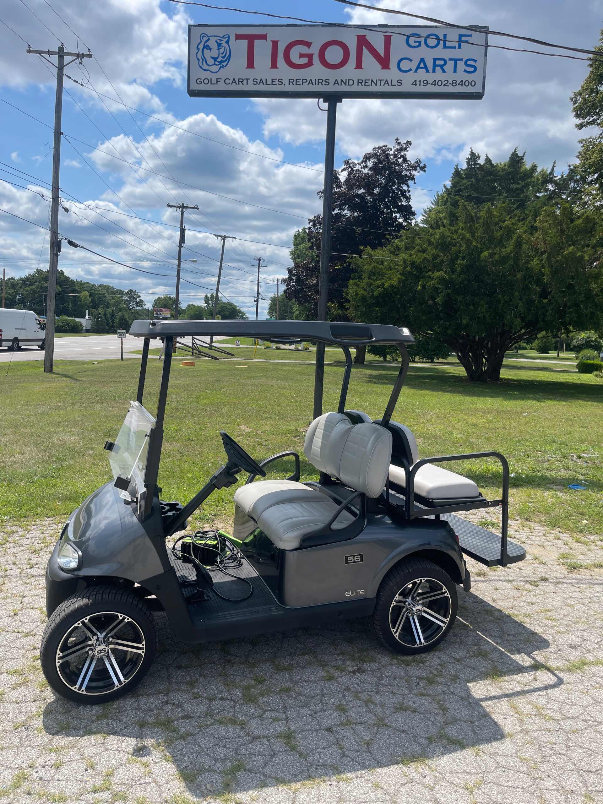 2020 EZGO RXV Dark gray image 2