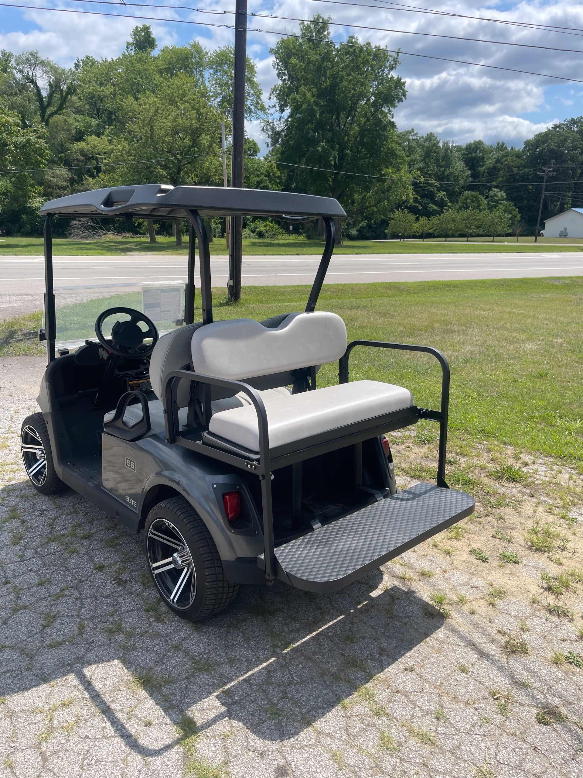 2020 EZGO RXV Dark gray image 3
