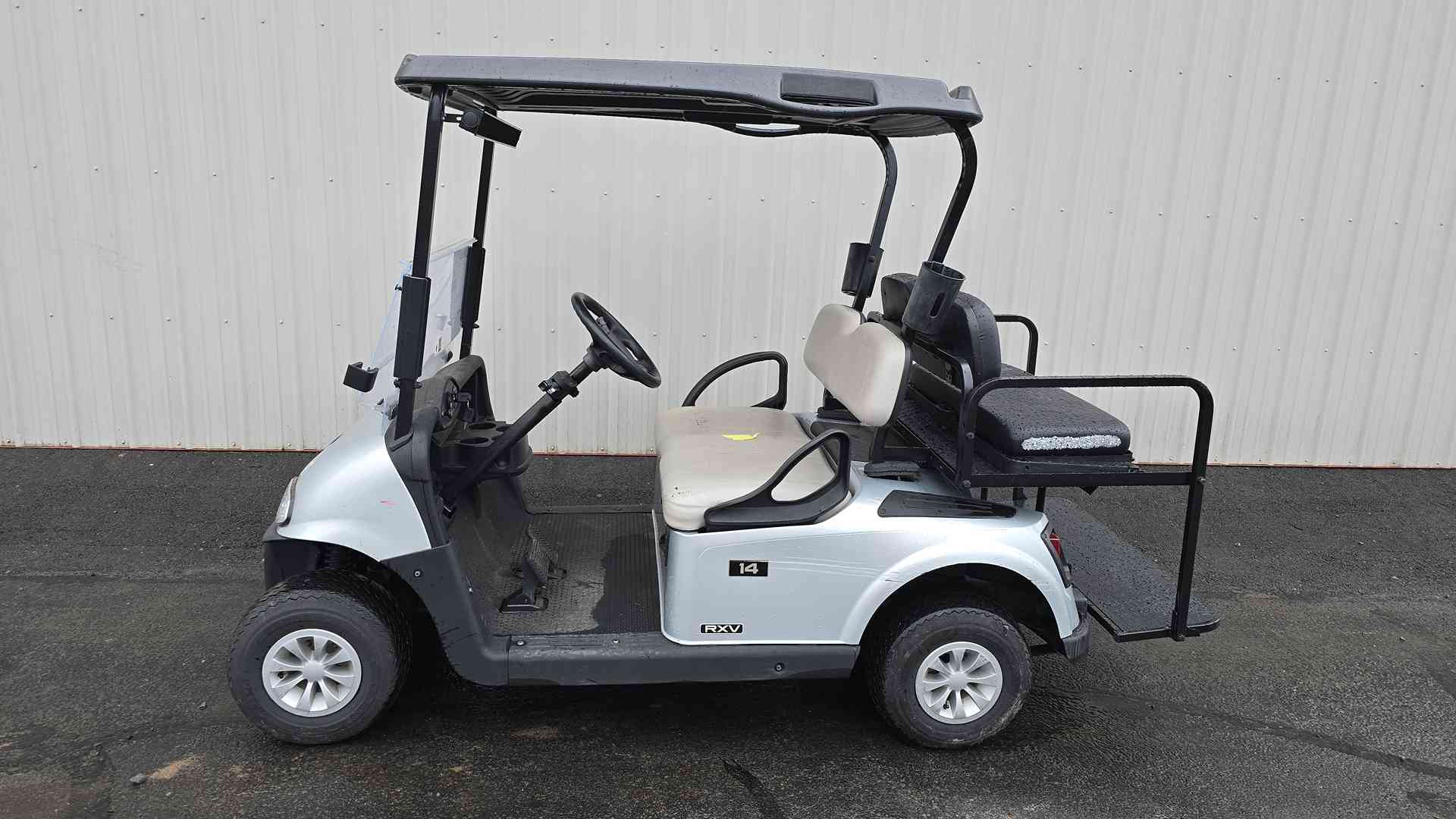 2019 EZGO RXV Silver golf cart in Silver — photo 2 of 4, Scranton, PA