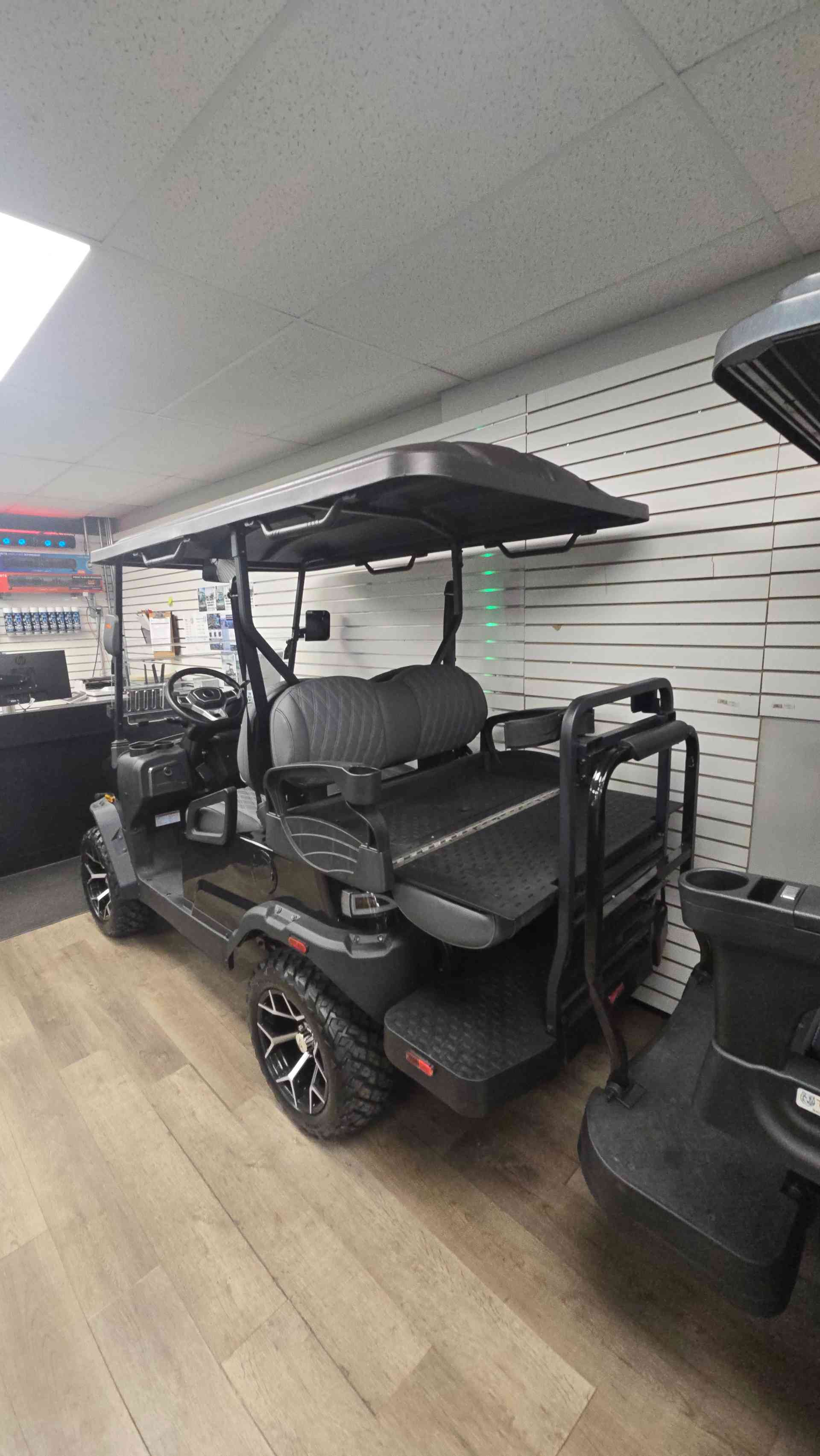 2026 Denago Nomad XL Black image 4