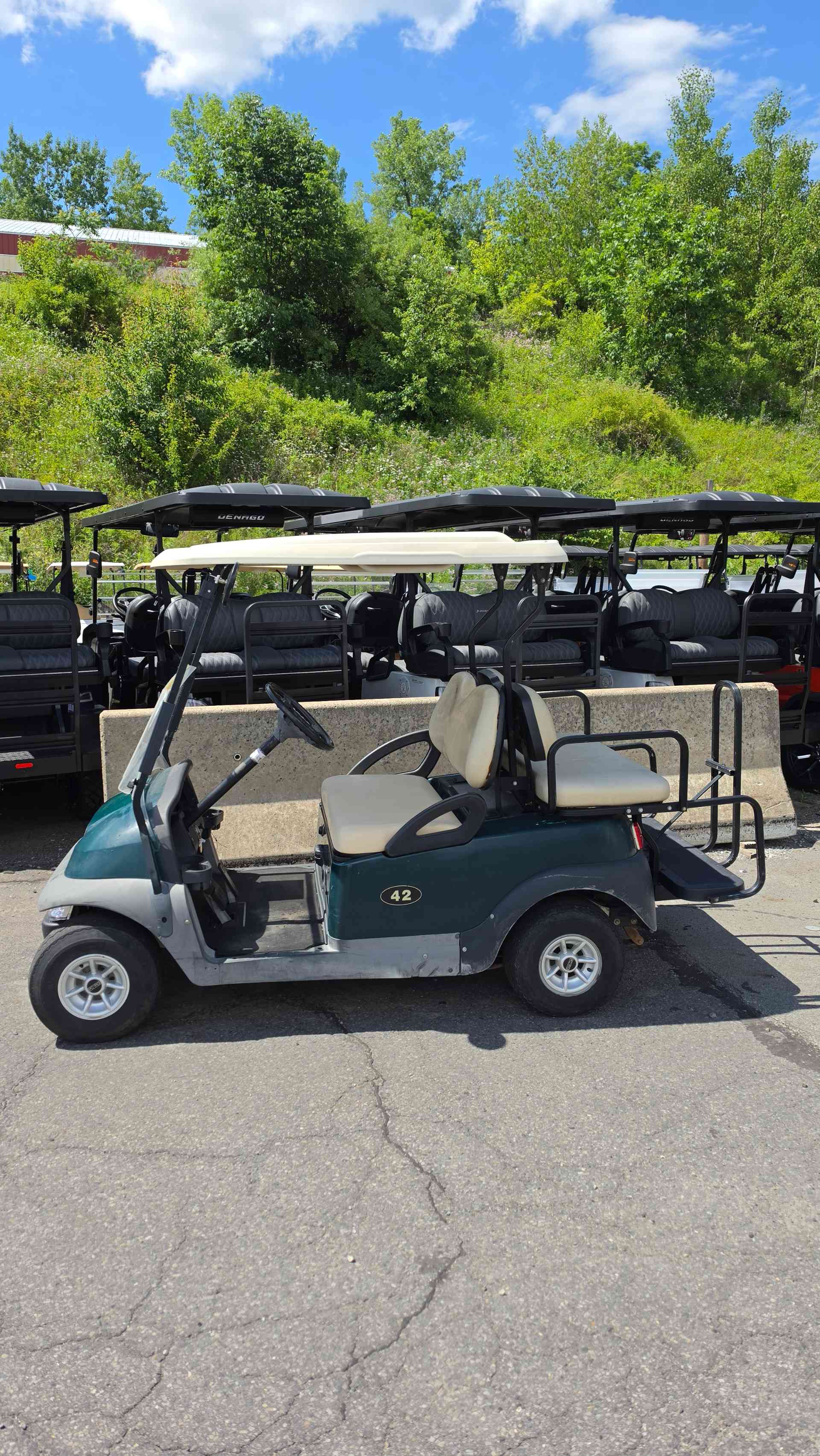 2005 Club Car Precedent Green image 2