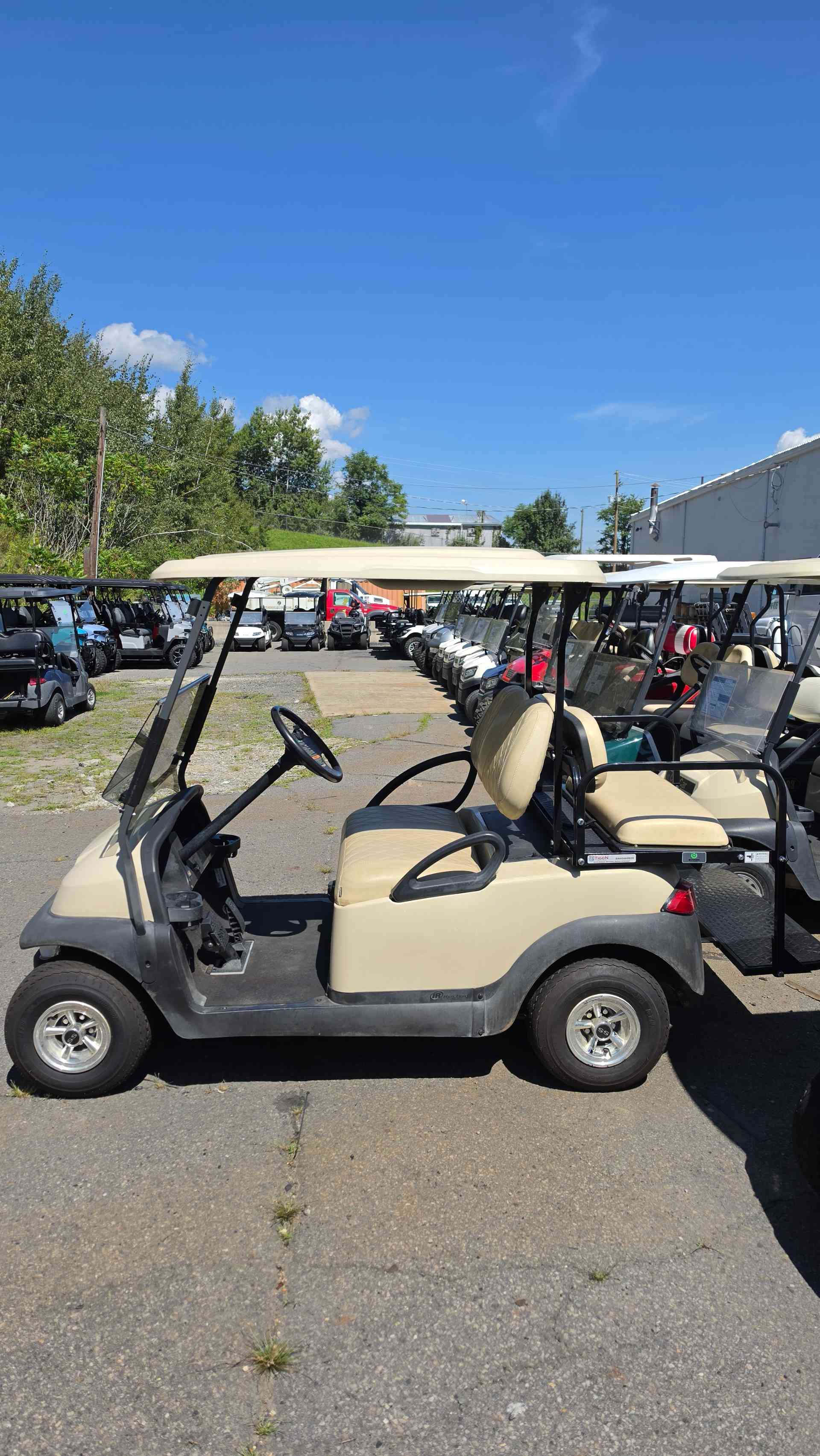 2015 Club Car Precedent Beige image 2