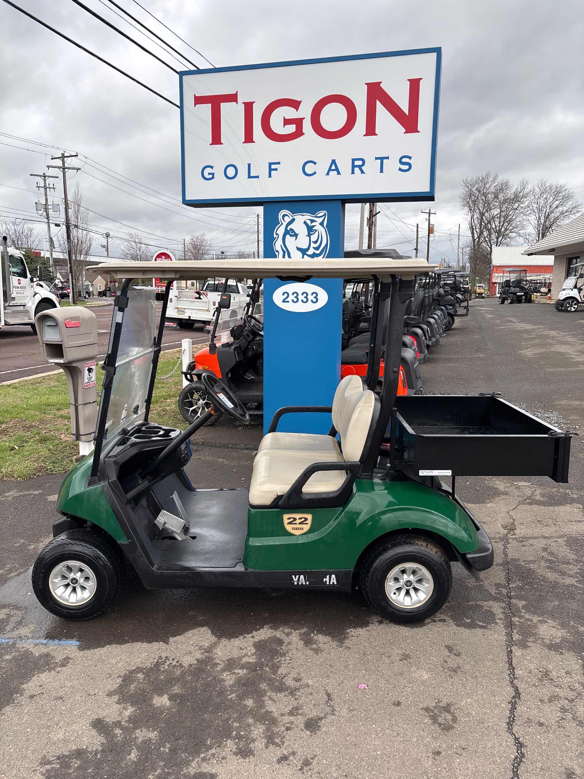 2017 Yamaha Drive 2 Green golf cart in Green — photo 2 of 4, Swanton, OH