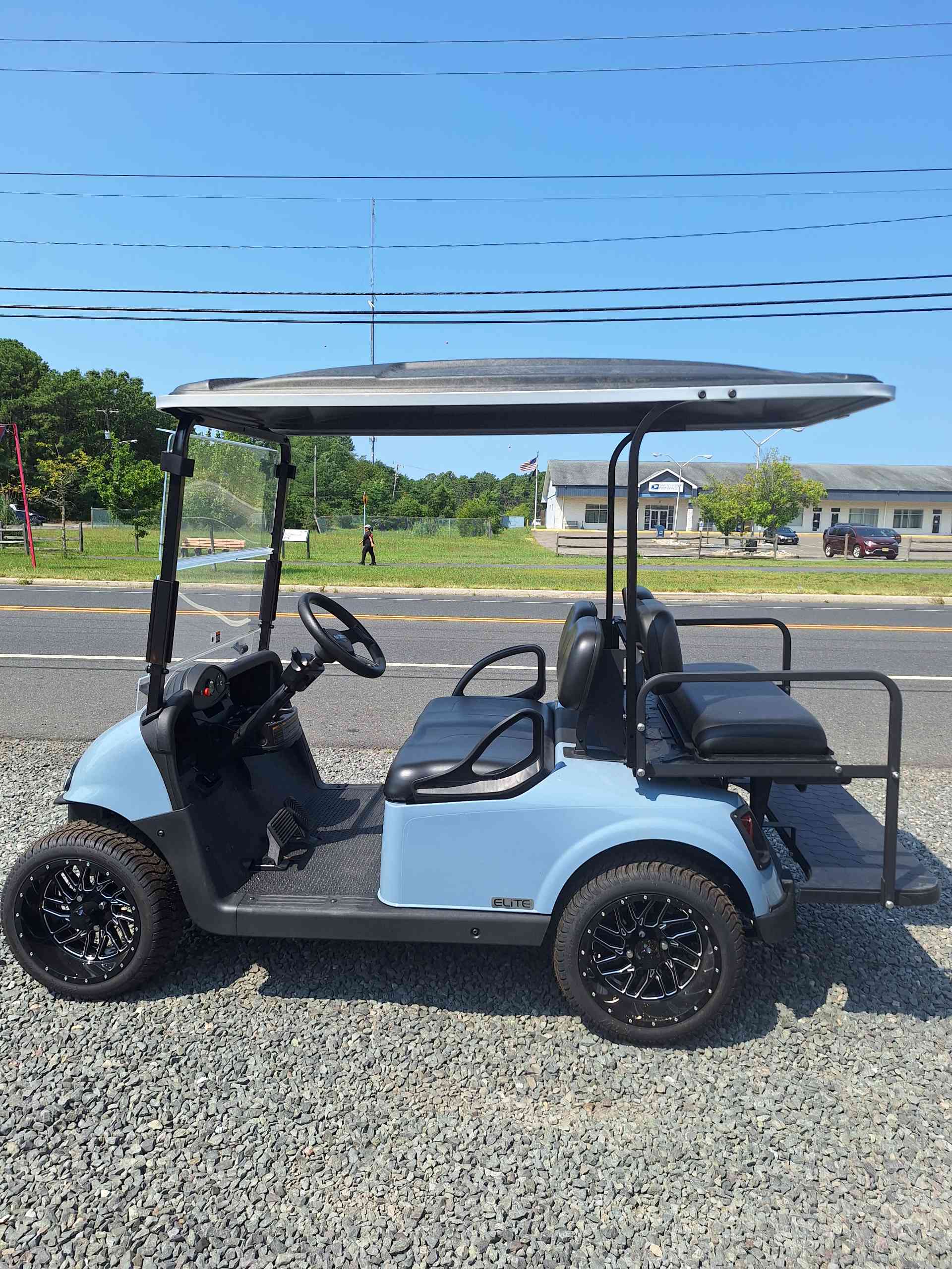 2021 EZGO RXV Blue image 2