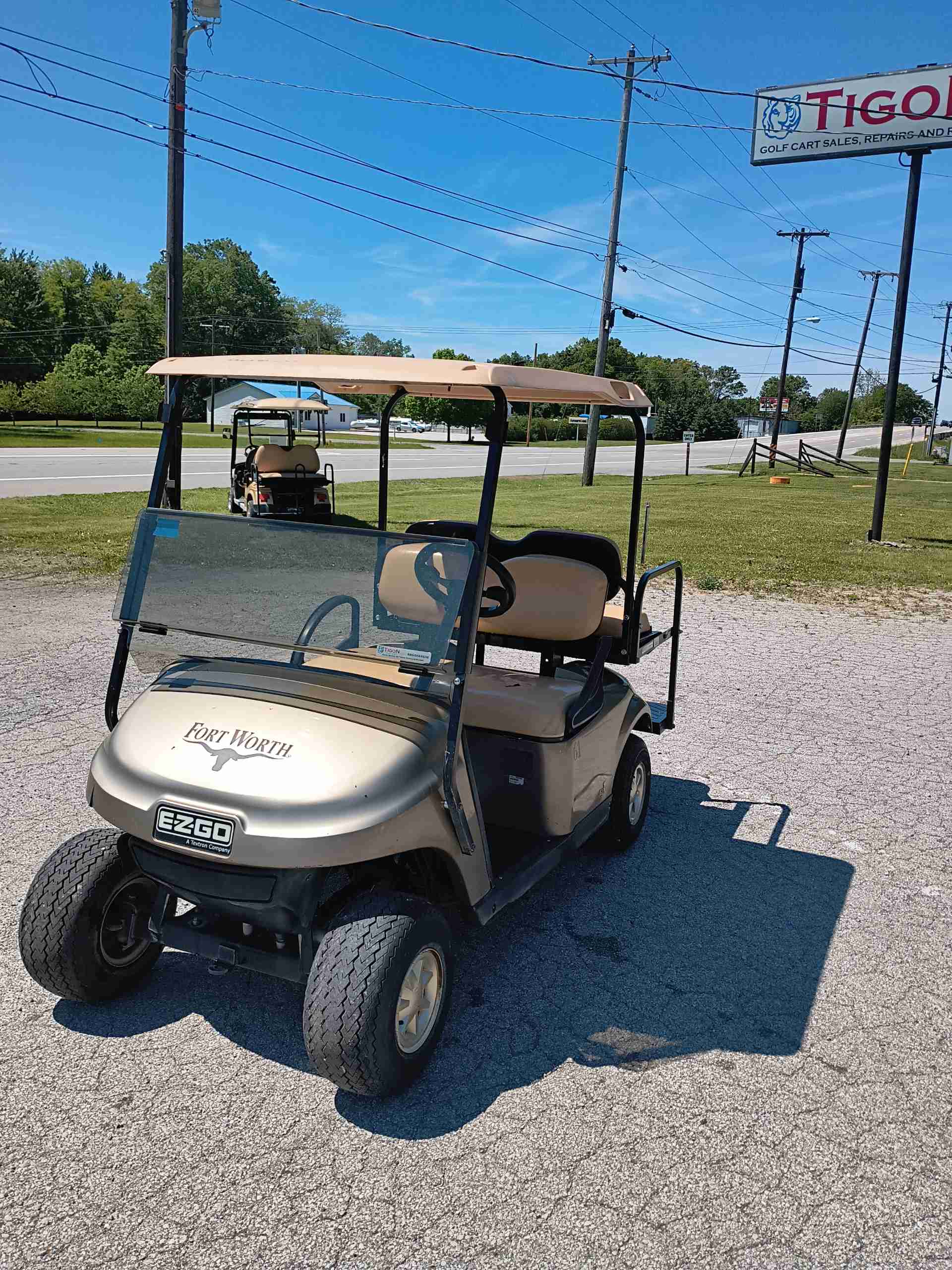 2021 EZGO TXT Golf Cart in Champane