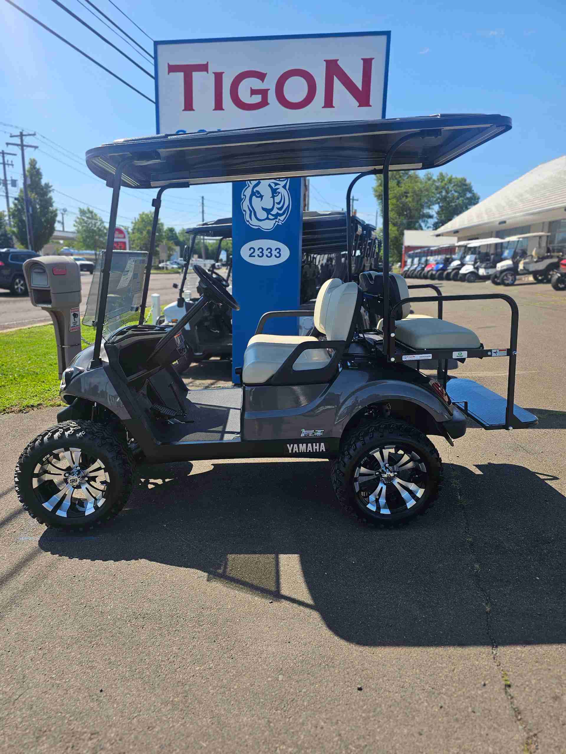 2027 Yamaha Drive 2 Armour Gray image 2