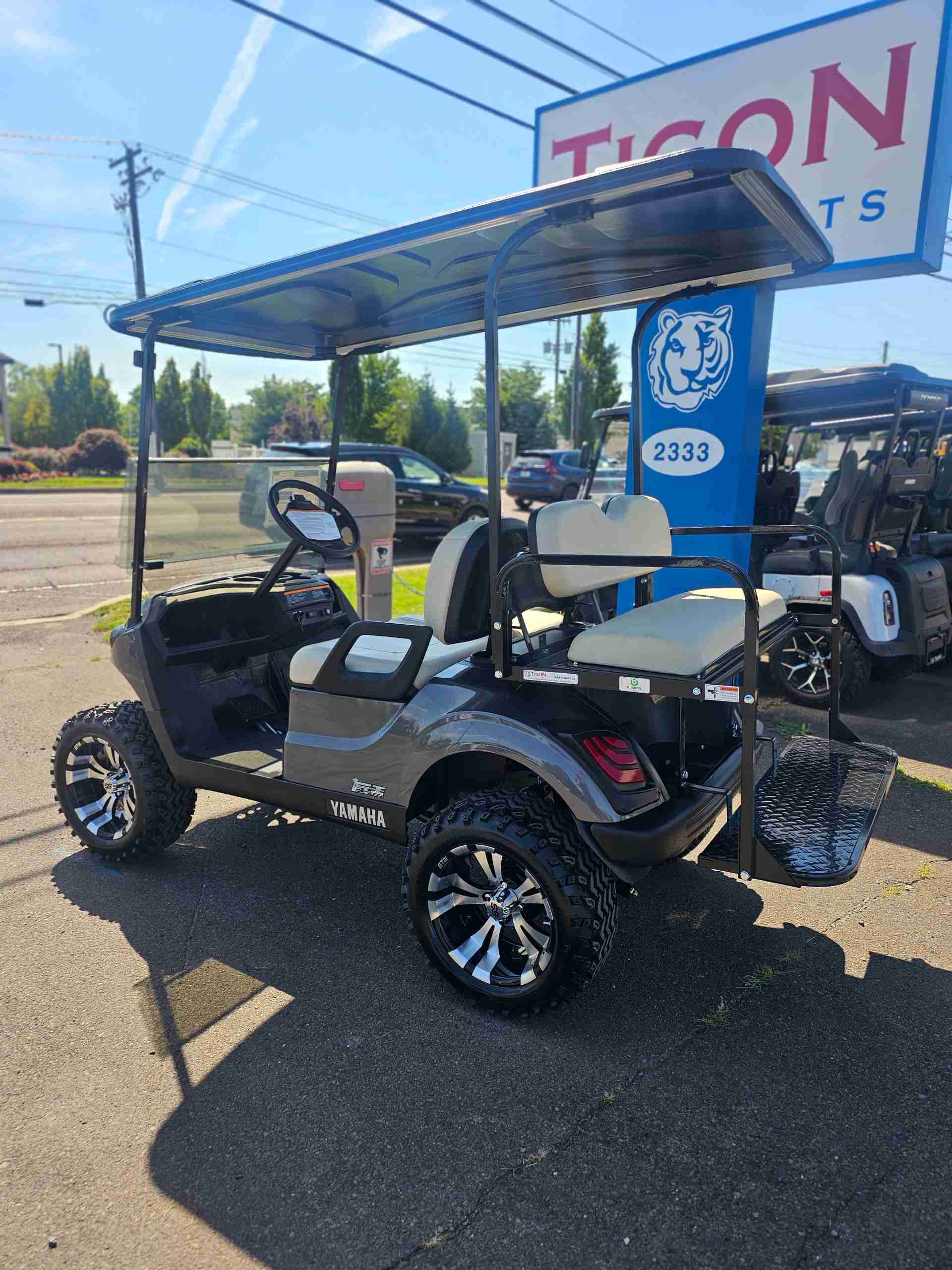 2027 Yamaha Drive 2 Armour Gray image 3