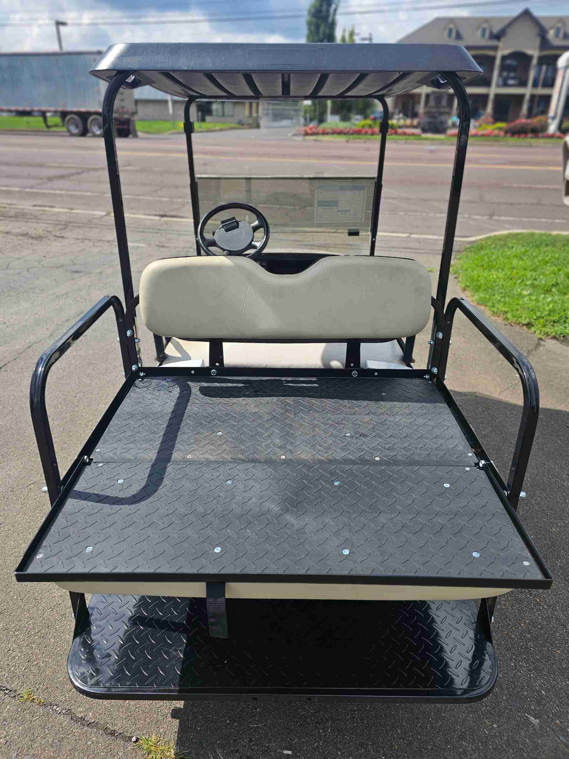 2022 EZGO TXT Silver image 4