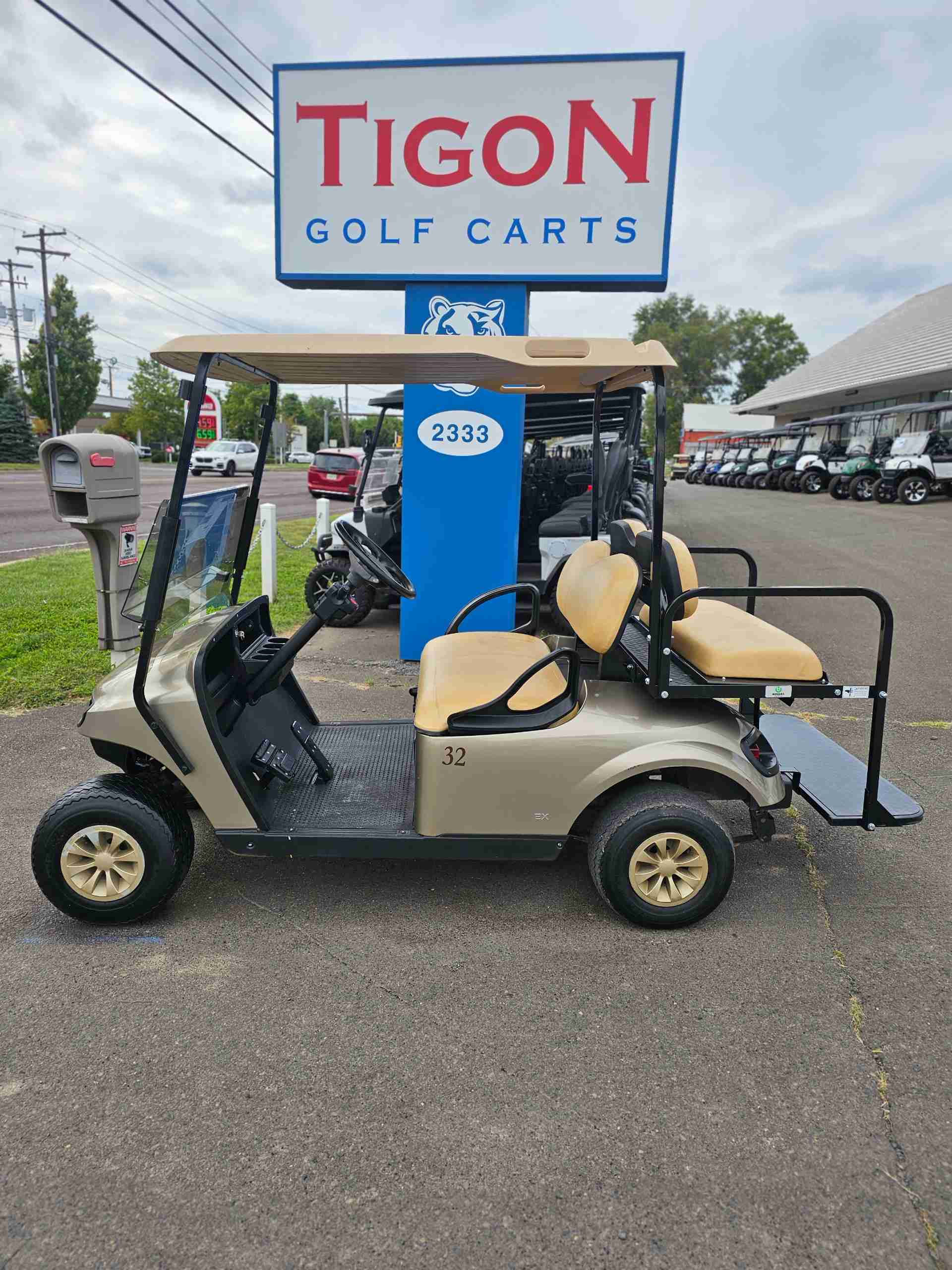 2021 EZGO TXT Champane image 2