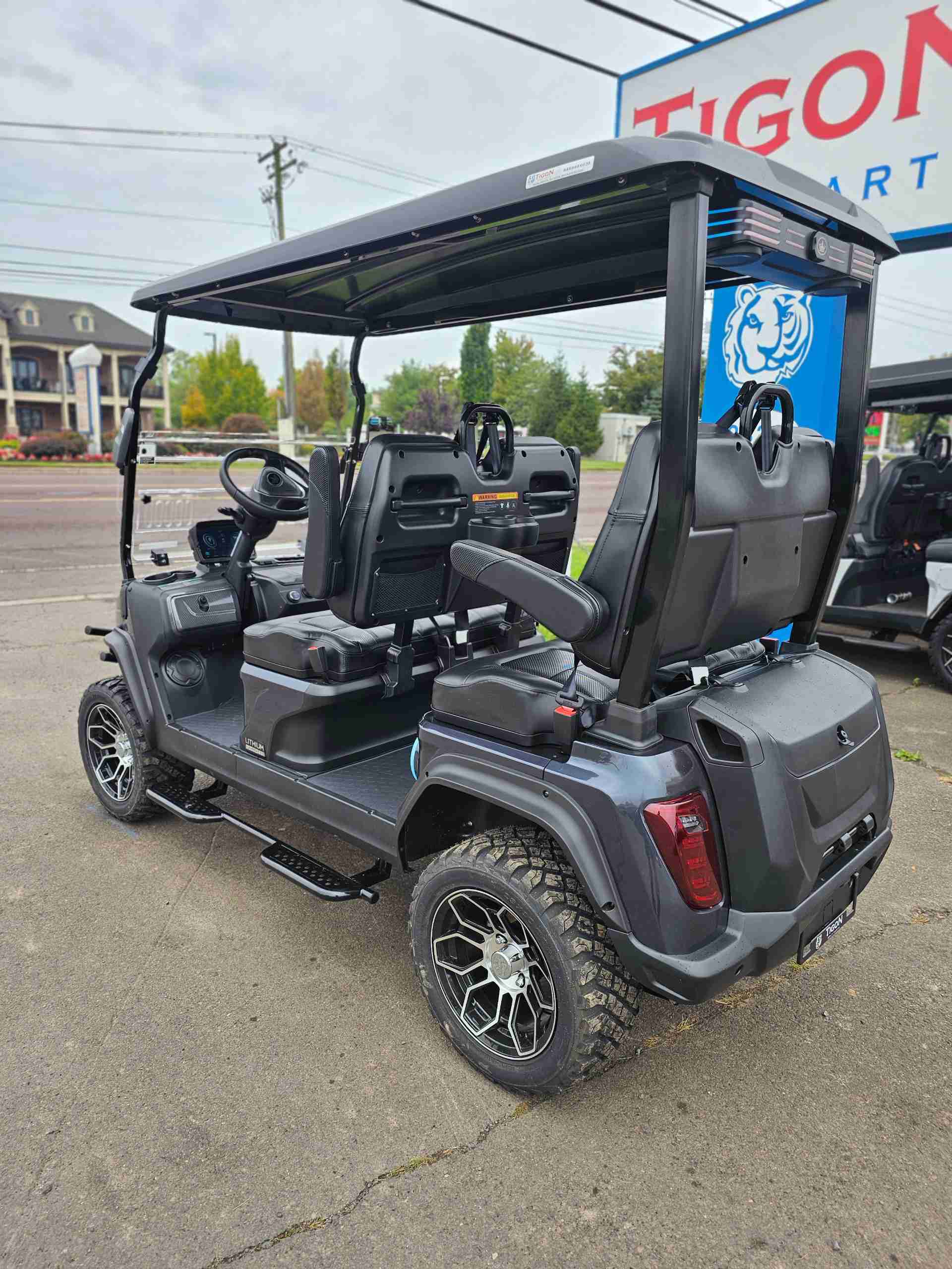 2027 Evolution D5 Maverick 4 PLUS Arctic Gray image 3