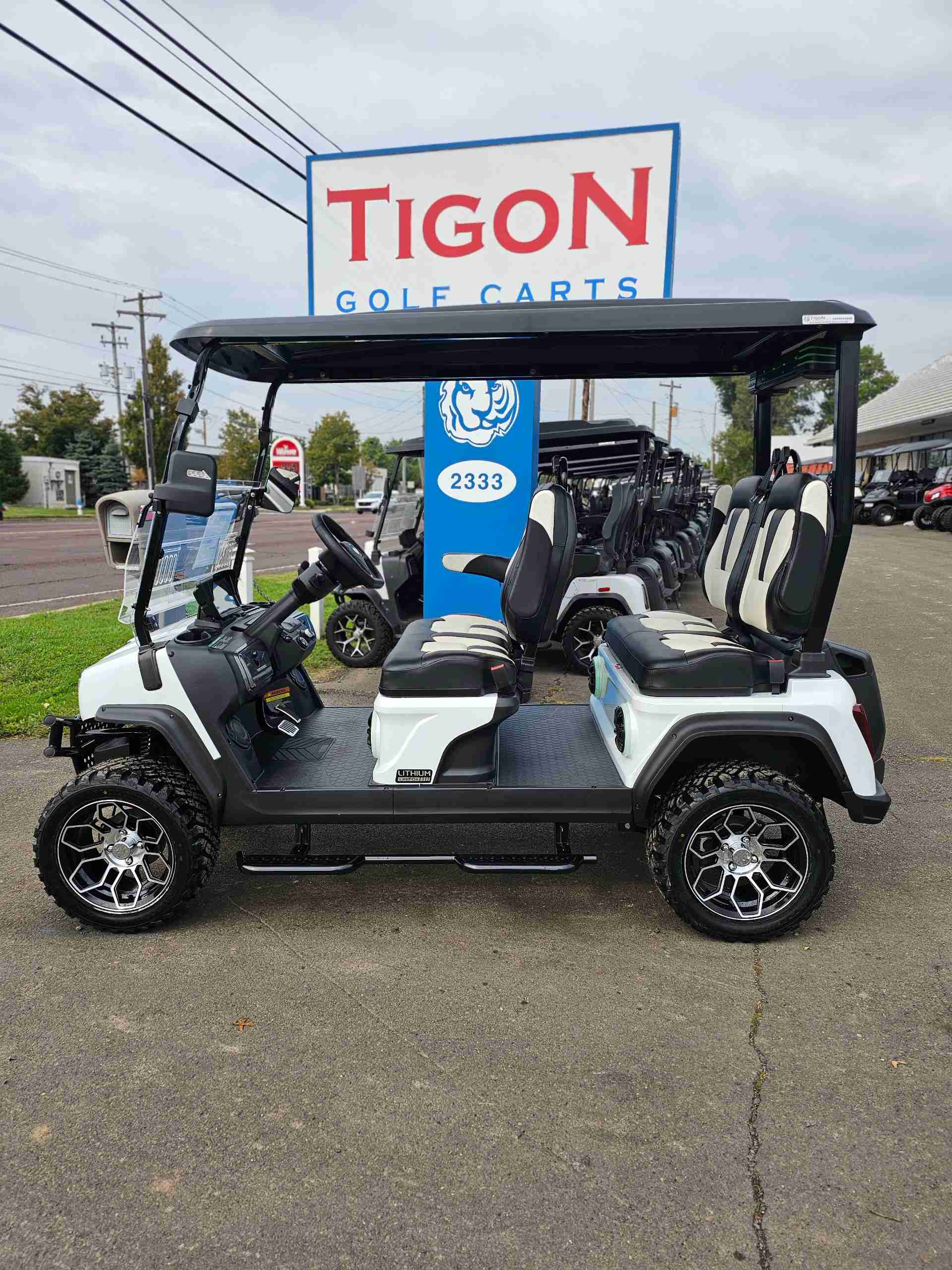 2027 Evolution D5 Maverick 4 PLUS Mineral White image 2