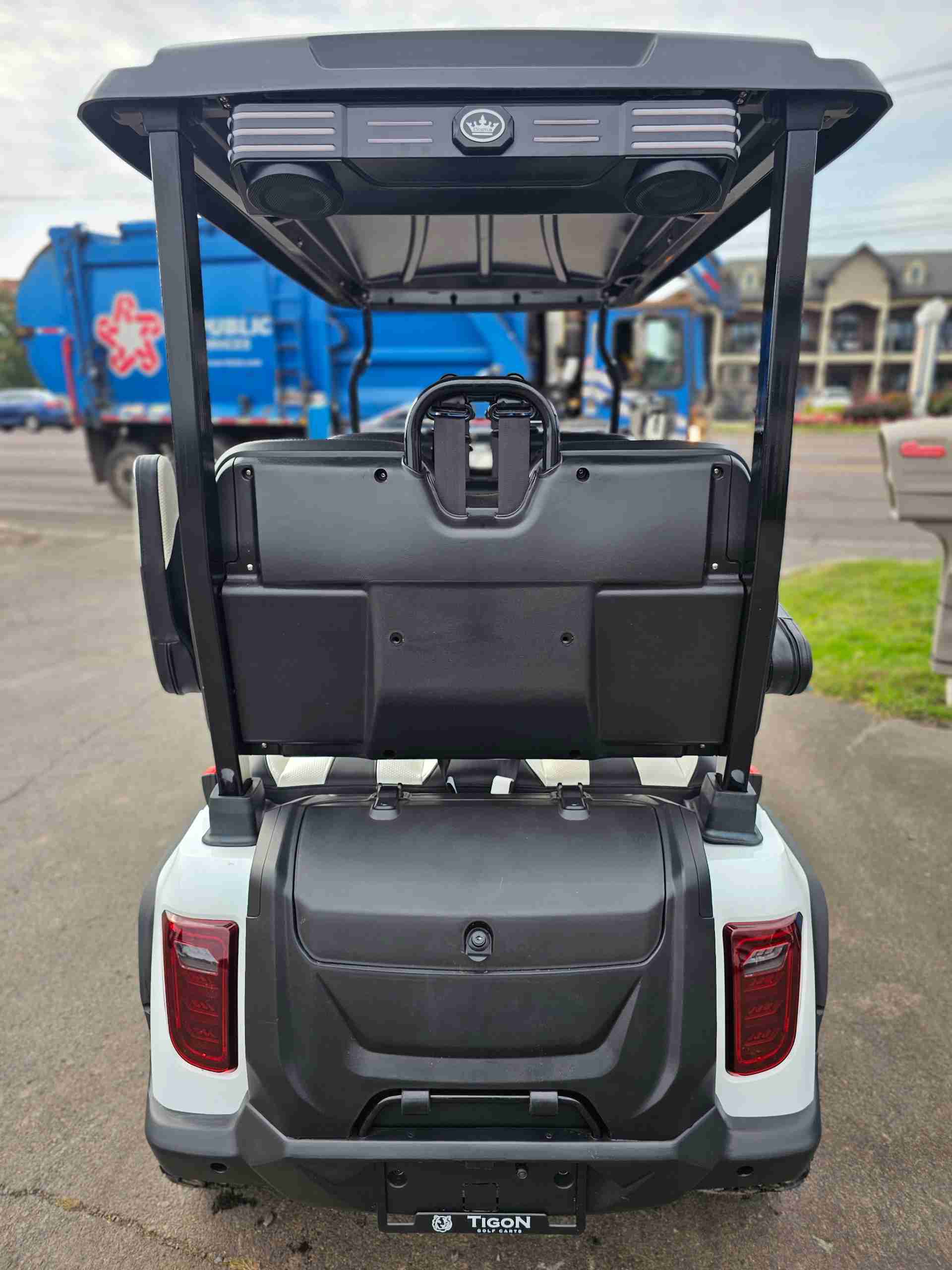2027 Evolution D5 Maverick 4 PLUS White image 4
