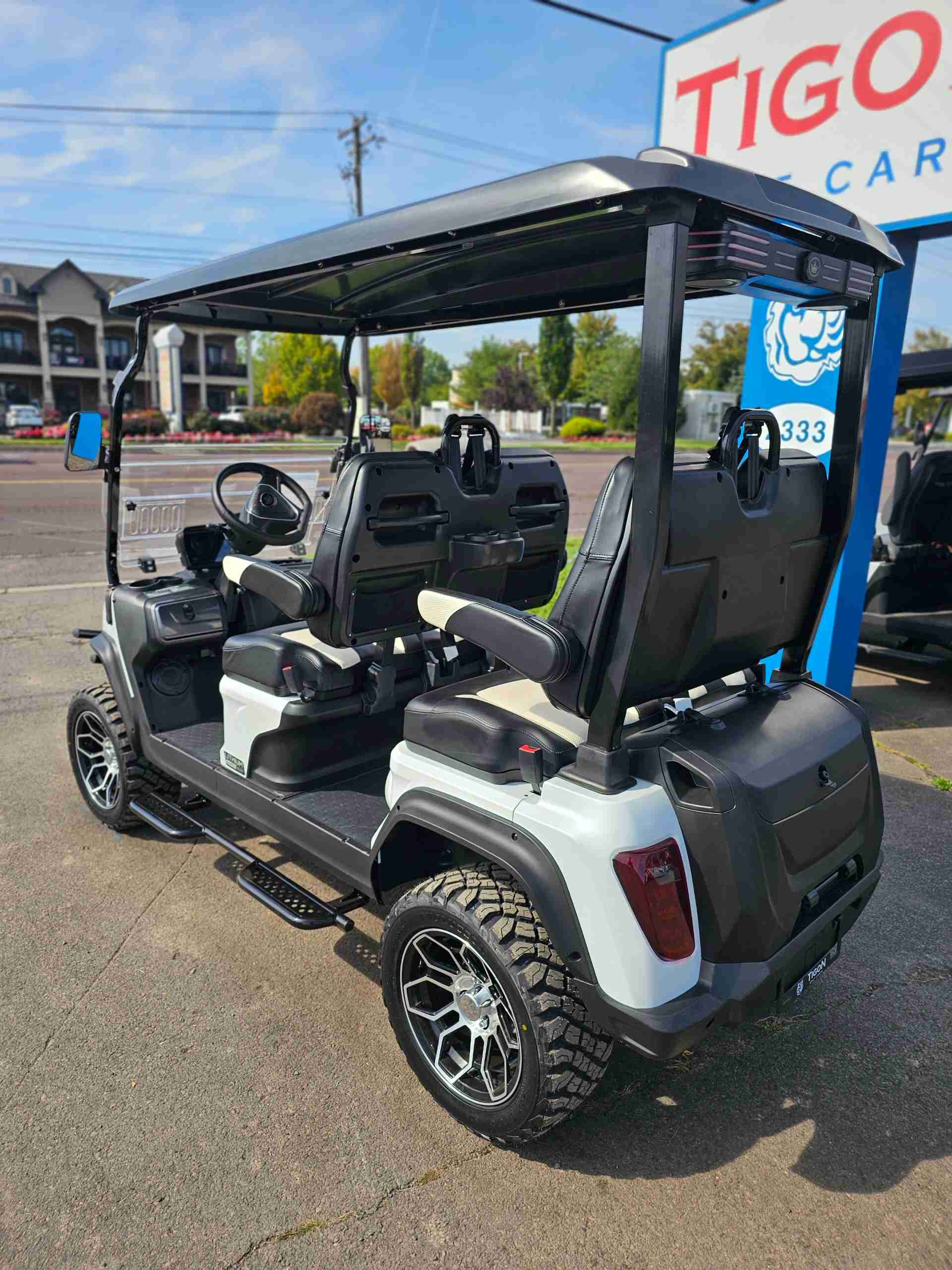 2027 Evolution D5 Maverick 4 PLUS White image 3