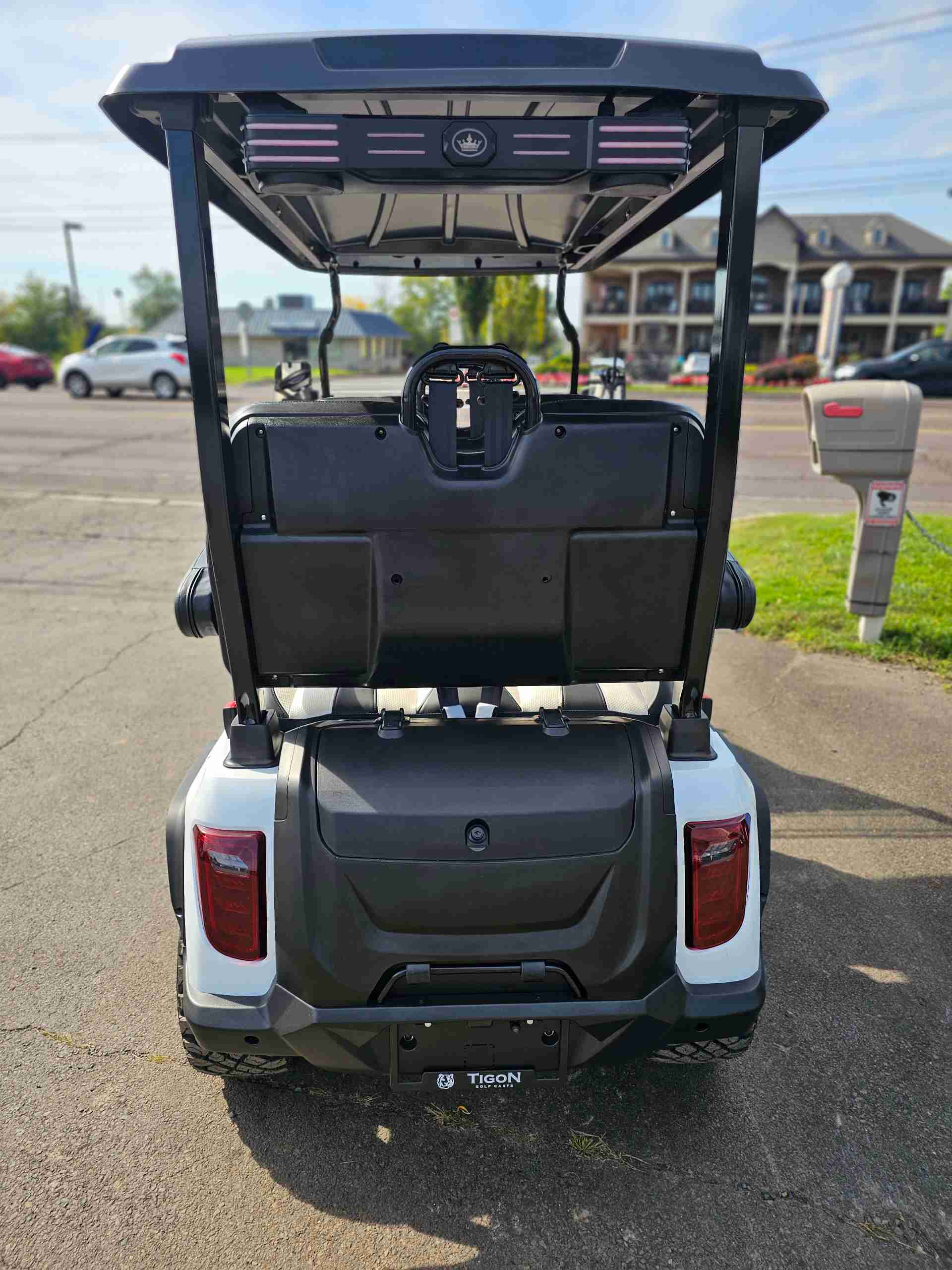 2027 Evolution D5 Maverick 4 PLUS White image 4