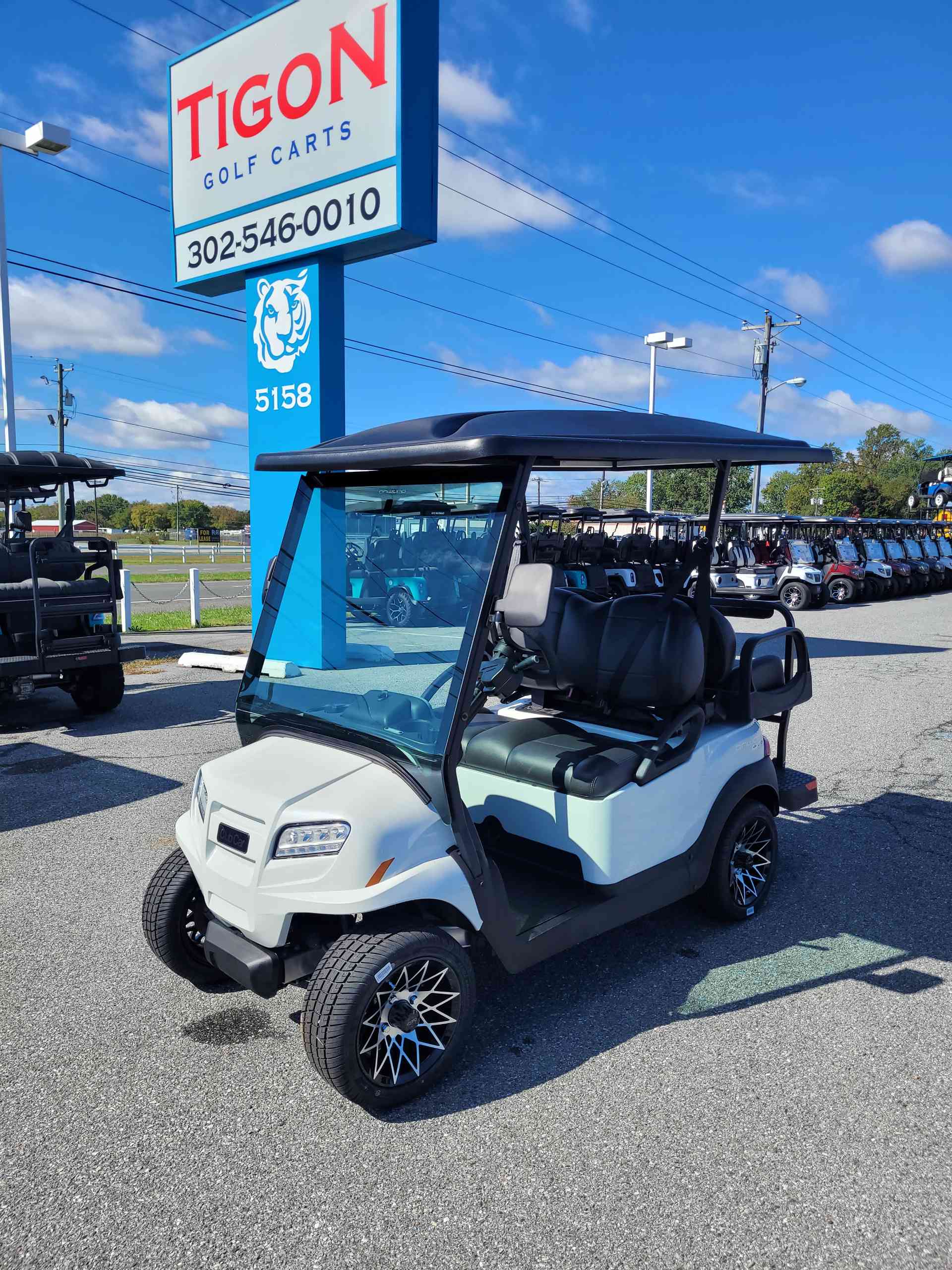 2027 Club Car Onward 4 Passenger (2+2) LSV Golf Cart in Glacier White