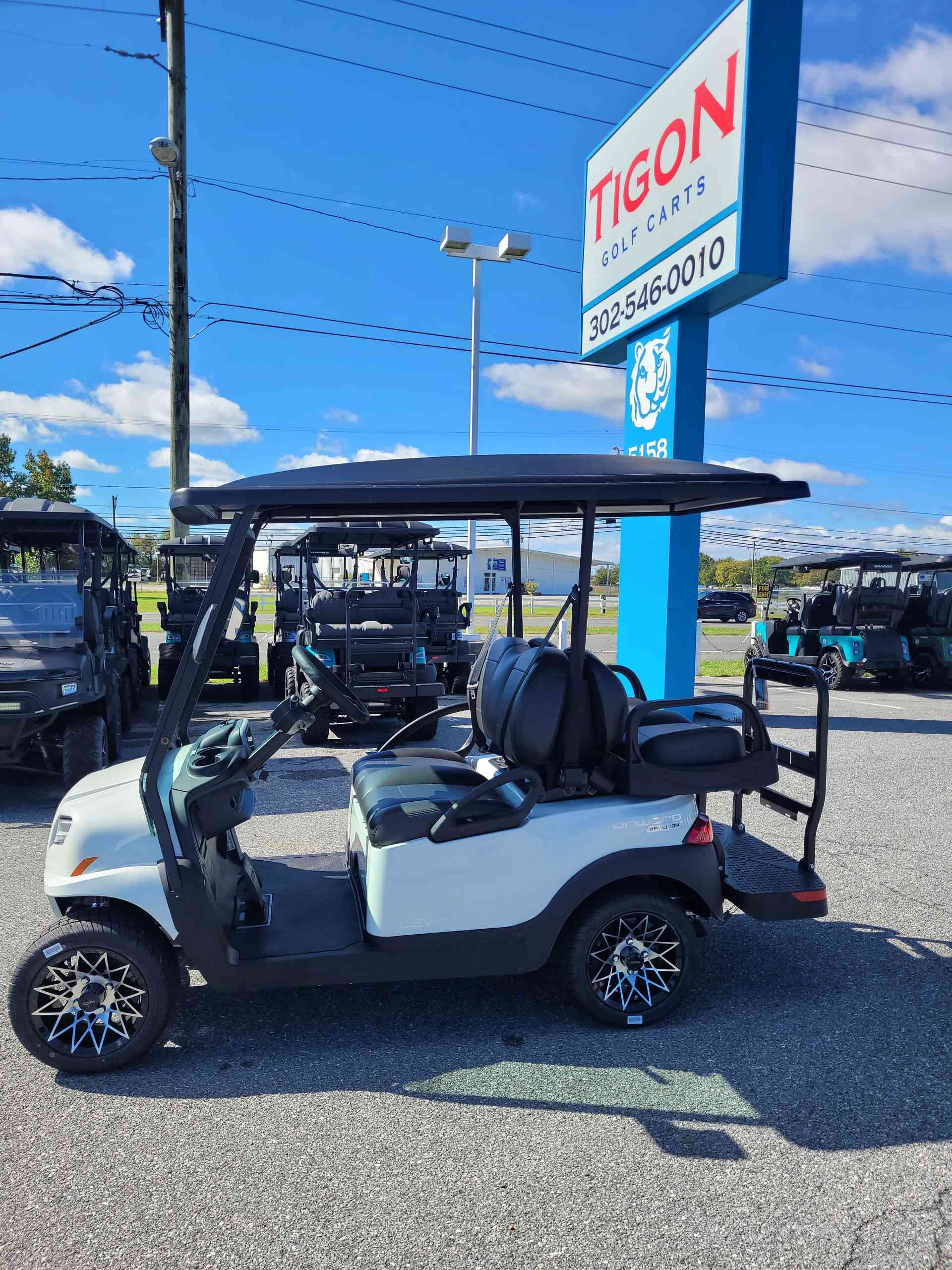 2027 Club Car Onward 4 Passenger (2+2) LSV Glacier White image 2