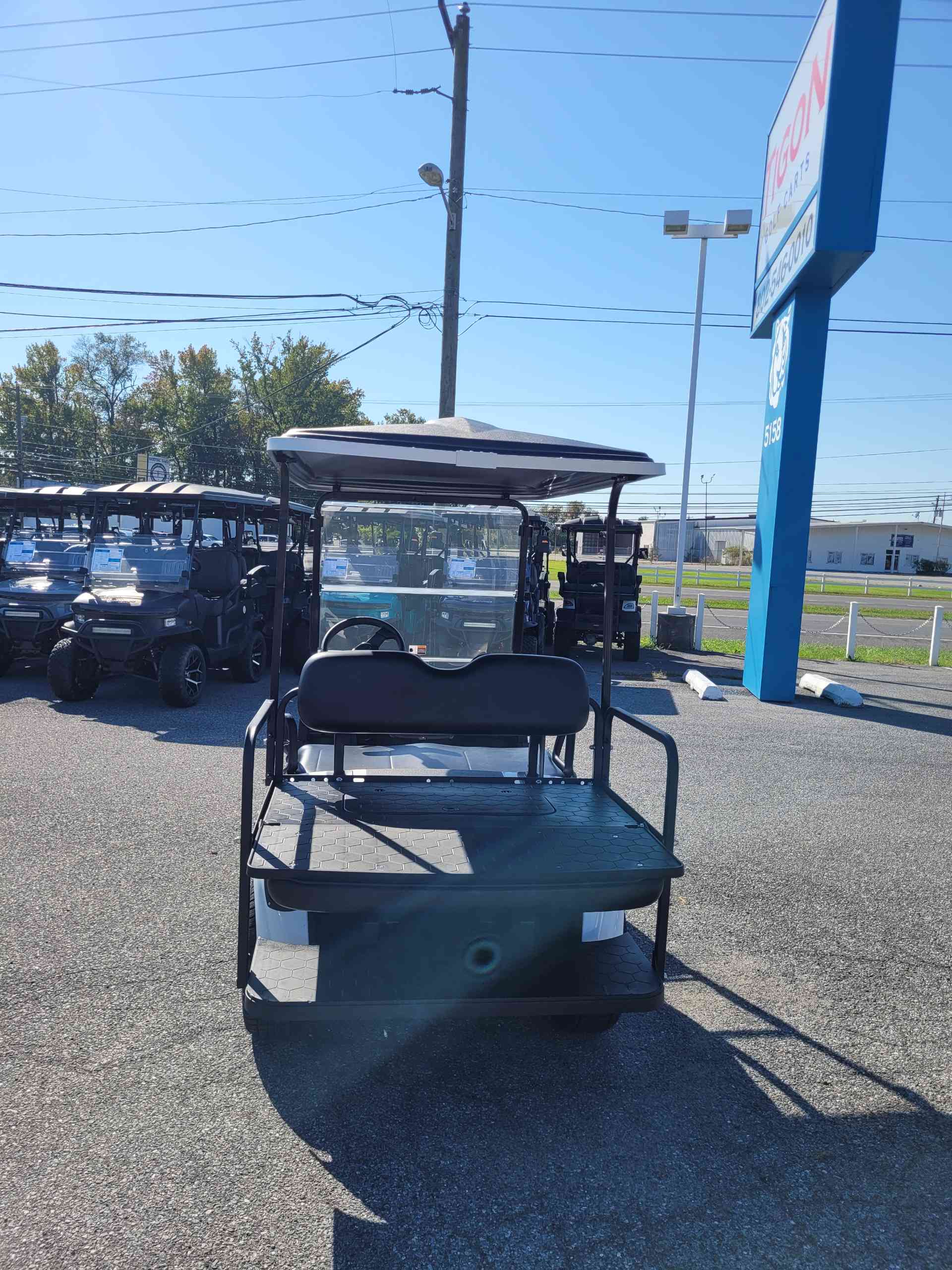 2021 EZGO RXV White image 4