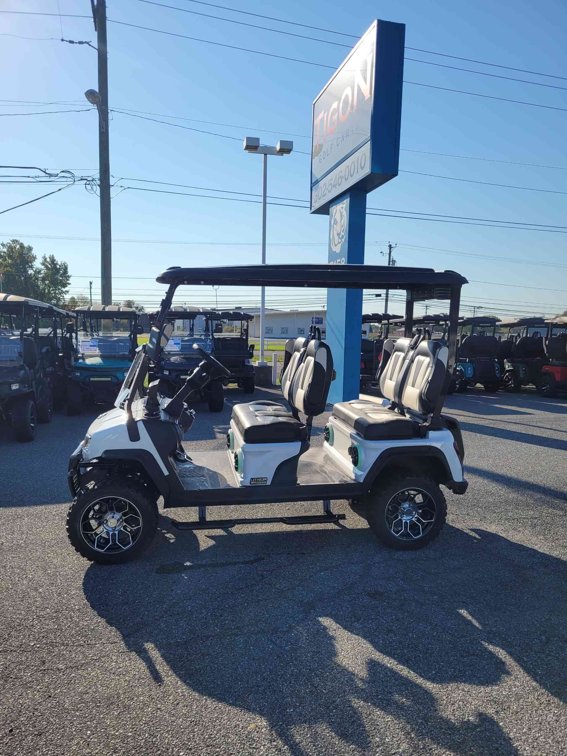 2027 Evolution D5 Maverick 4 PLUS White image 2