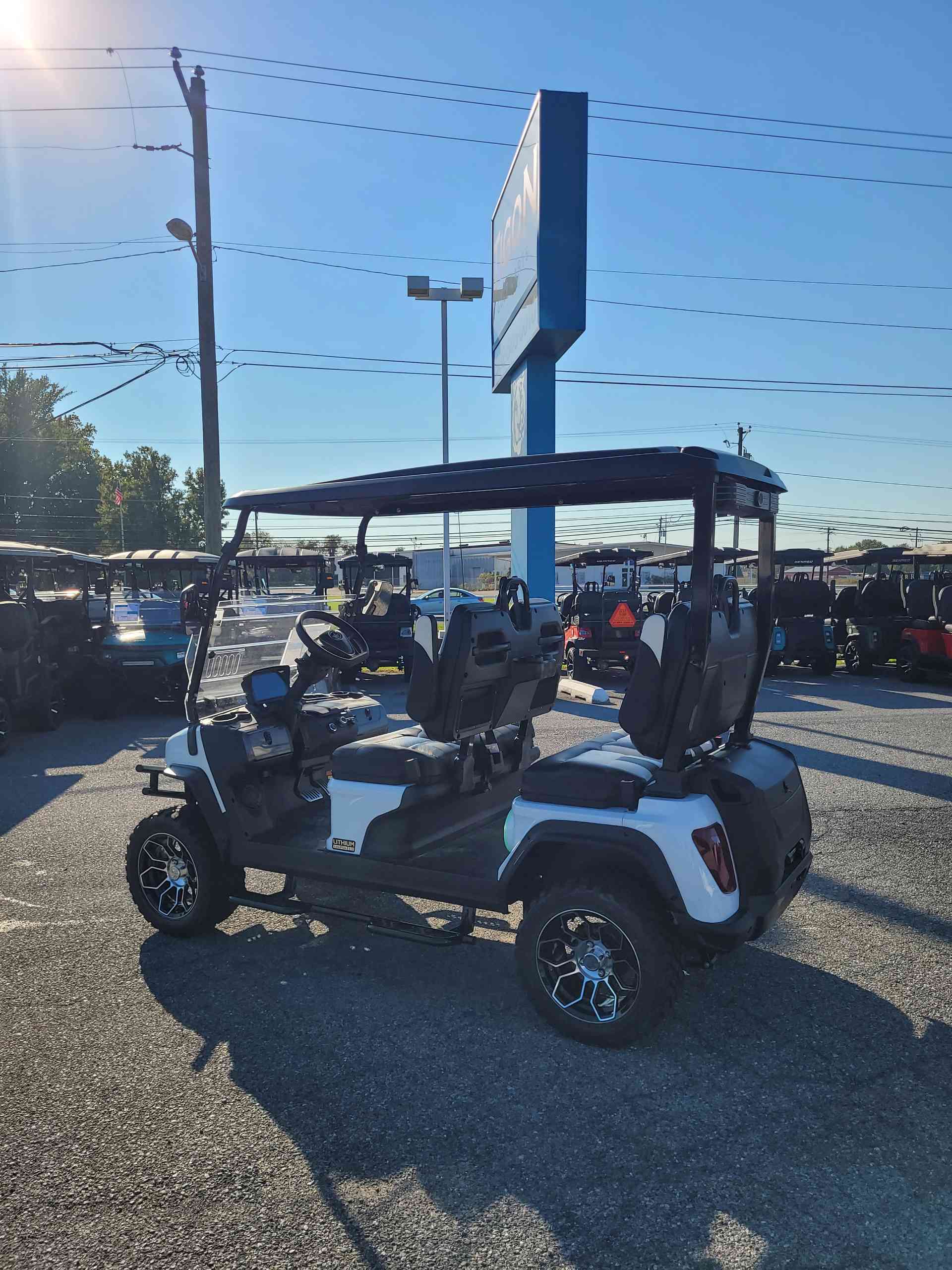 2027 Evolution D5 Maverick 4 PLUS White image 3