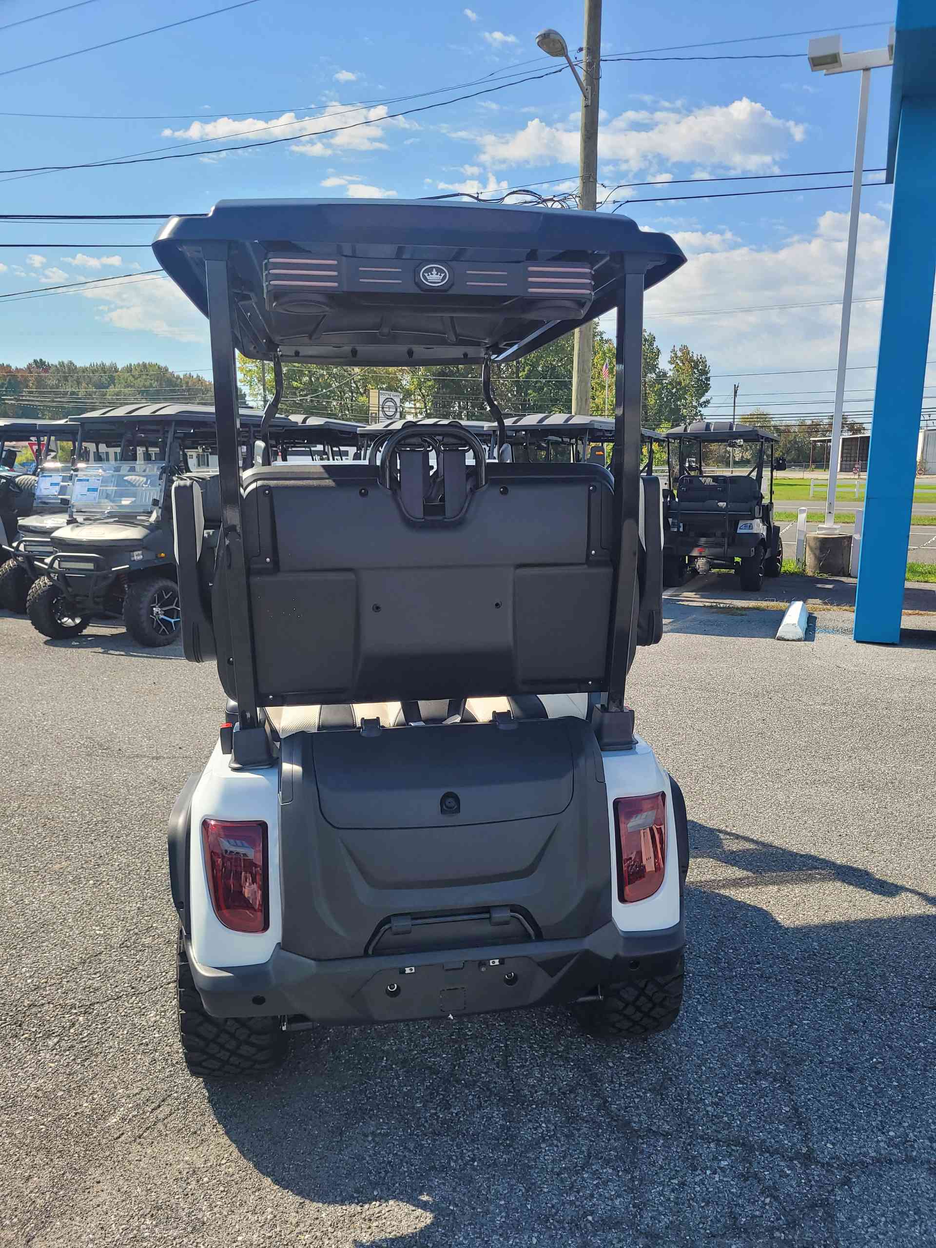 2027 Evolution D5 Maverick 4 PLUS White image 4