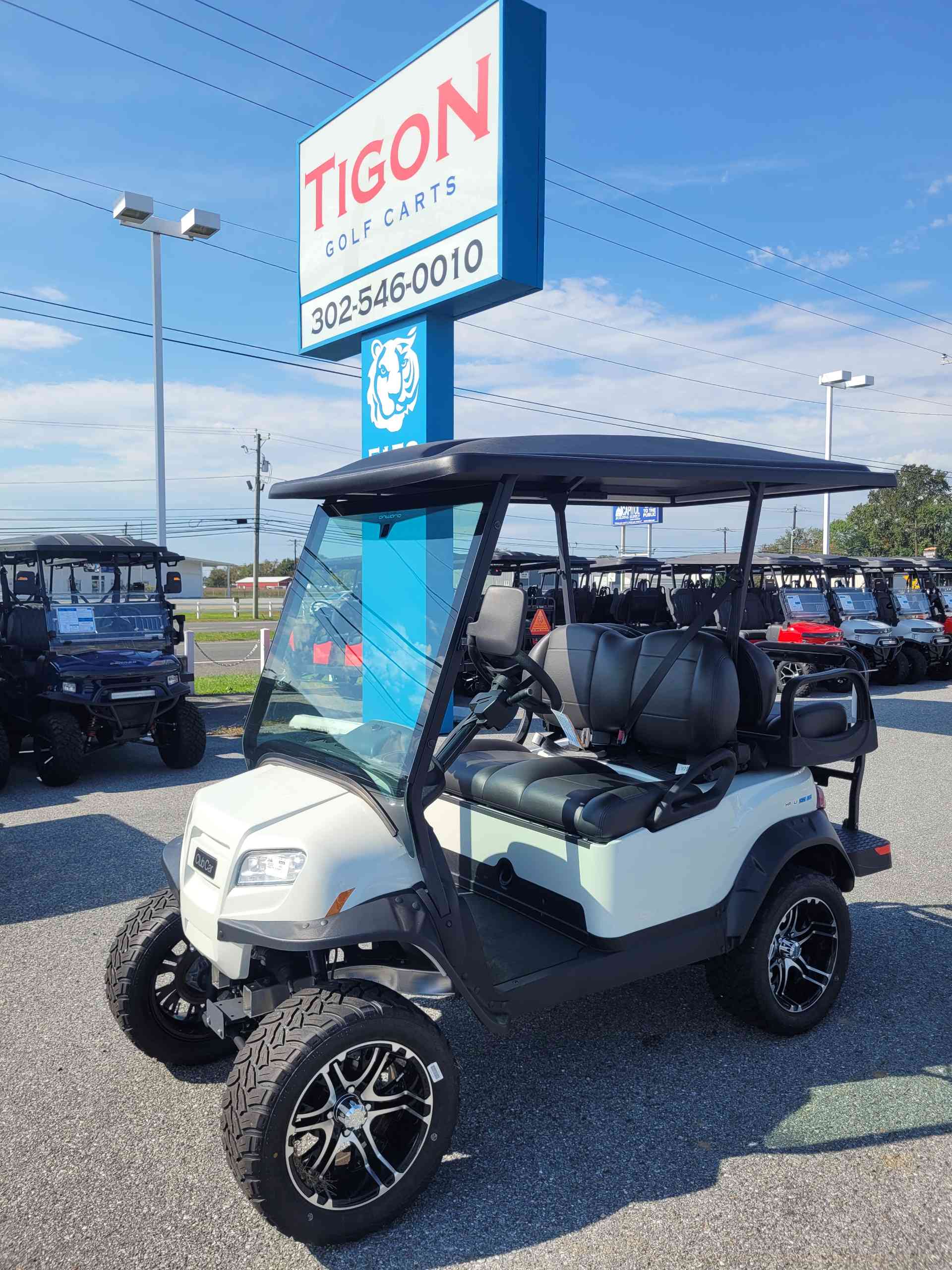 2027 Club Car Onward 4 Passenger (2+2) LSV Golf Cart in Glacier White