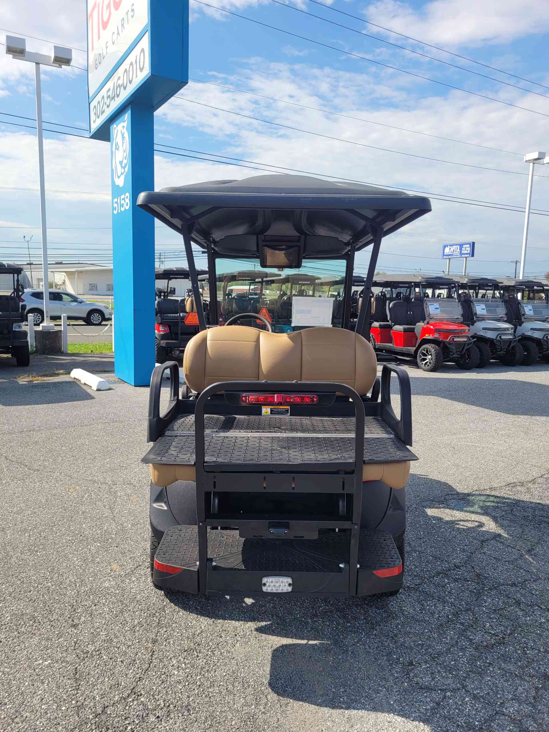 2027 Club Car Onward 4 Passenger (2+2) LSV Candy Apple Red image 4