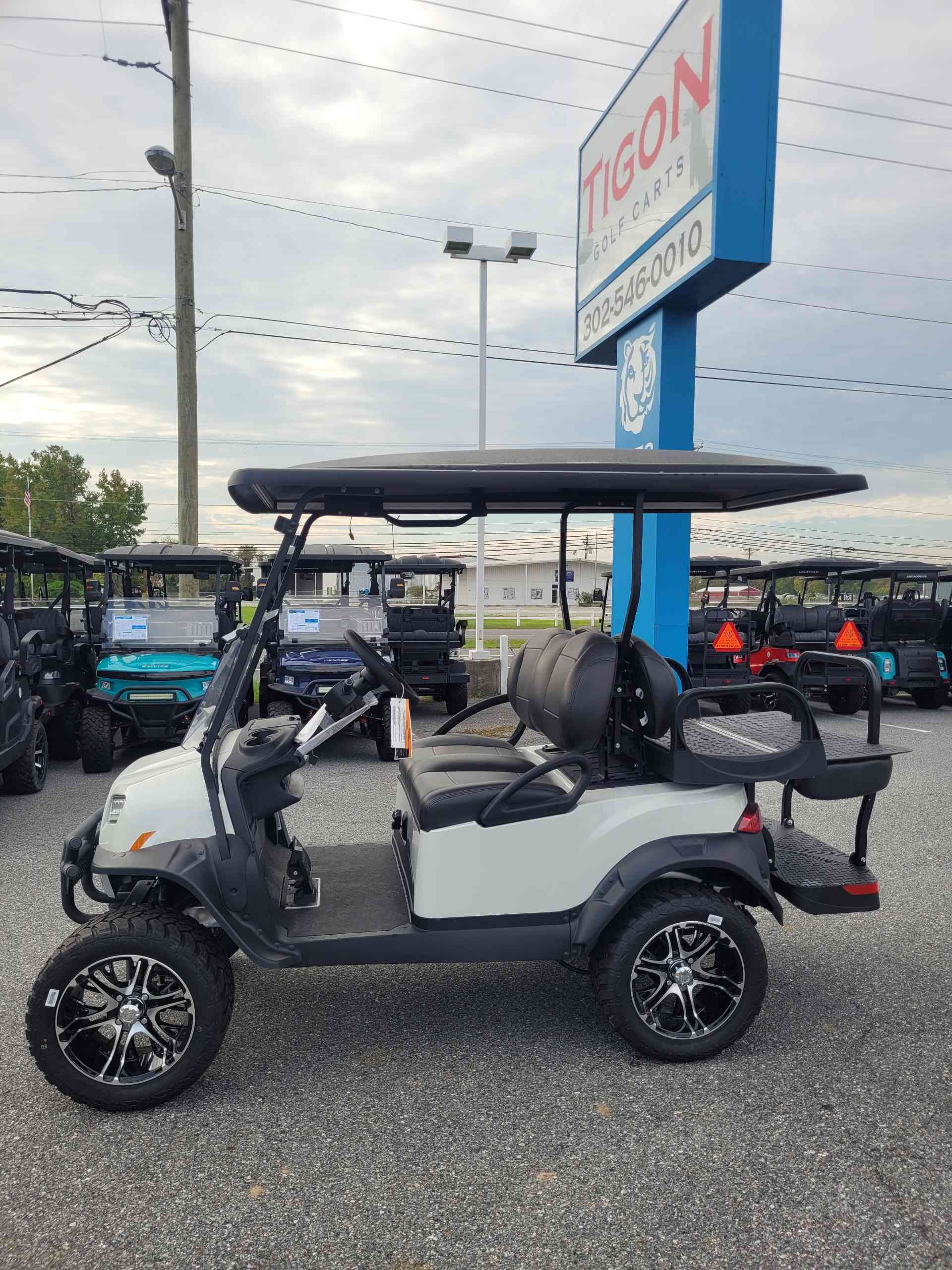 2027 Club Car Onward 4 Passenger (2+2) PTV Glacier White image 2