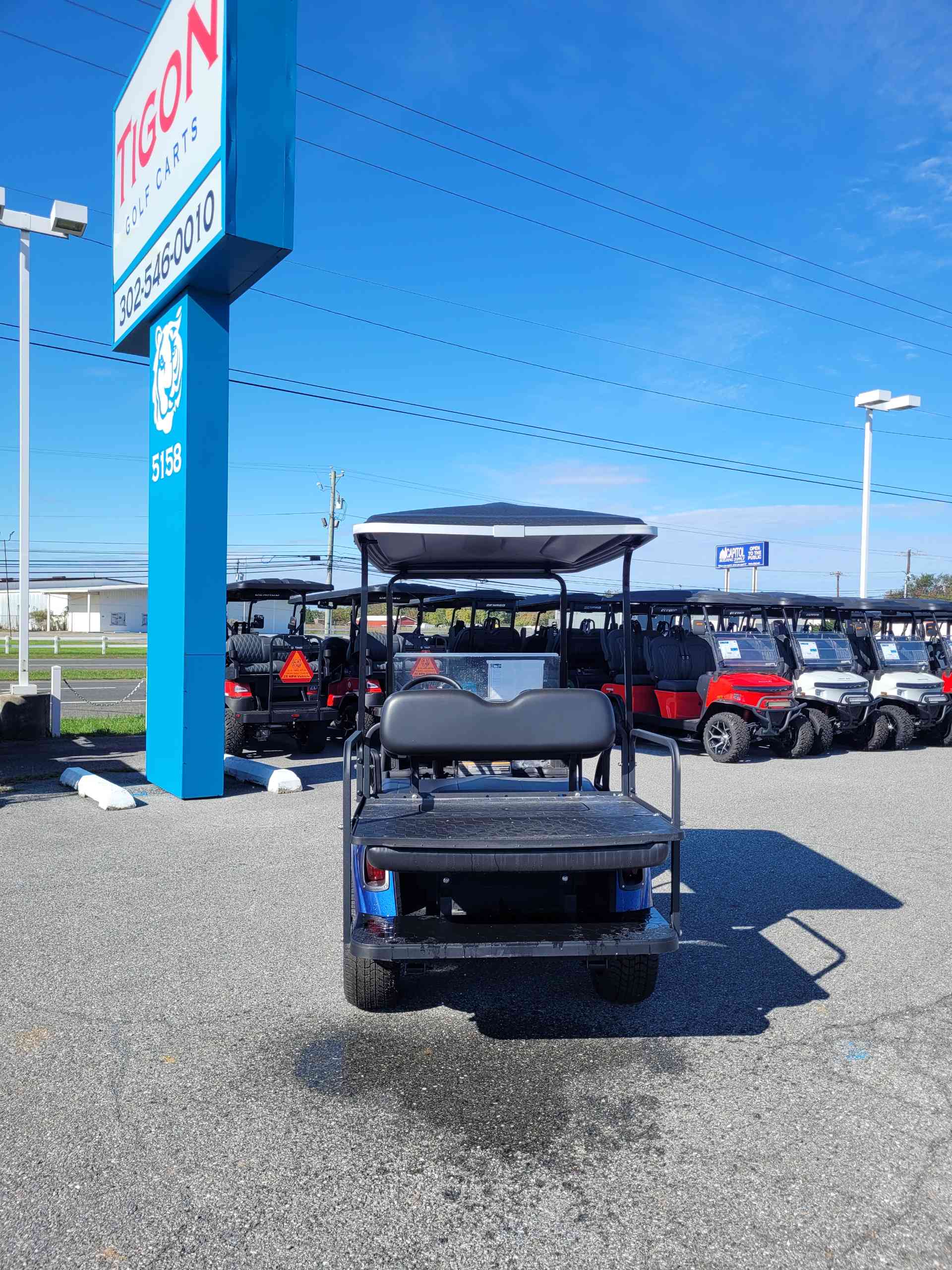 2021 EZGO RXV Blue image 4