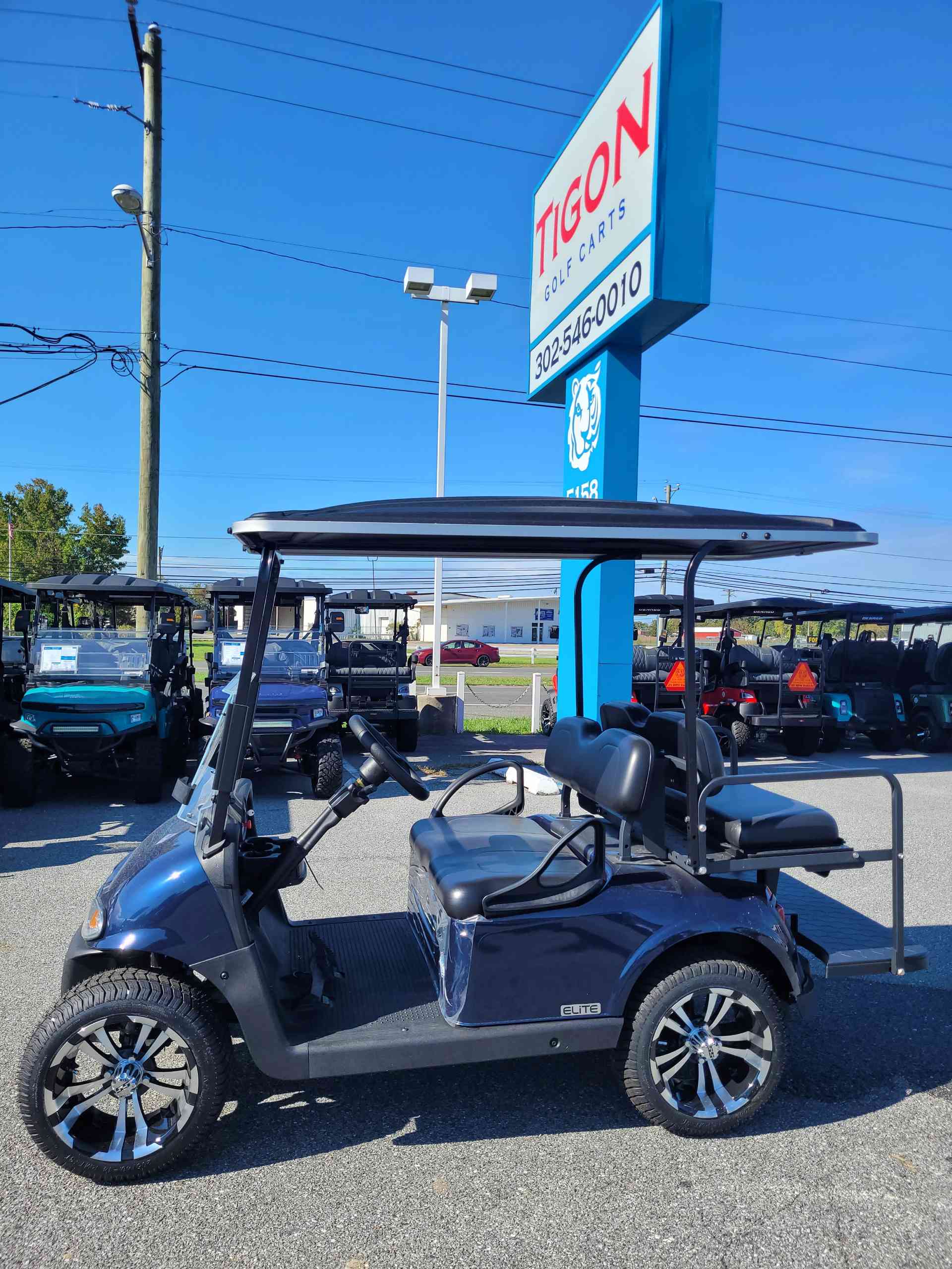 2021 EZGO RXV Blue image 2