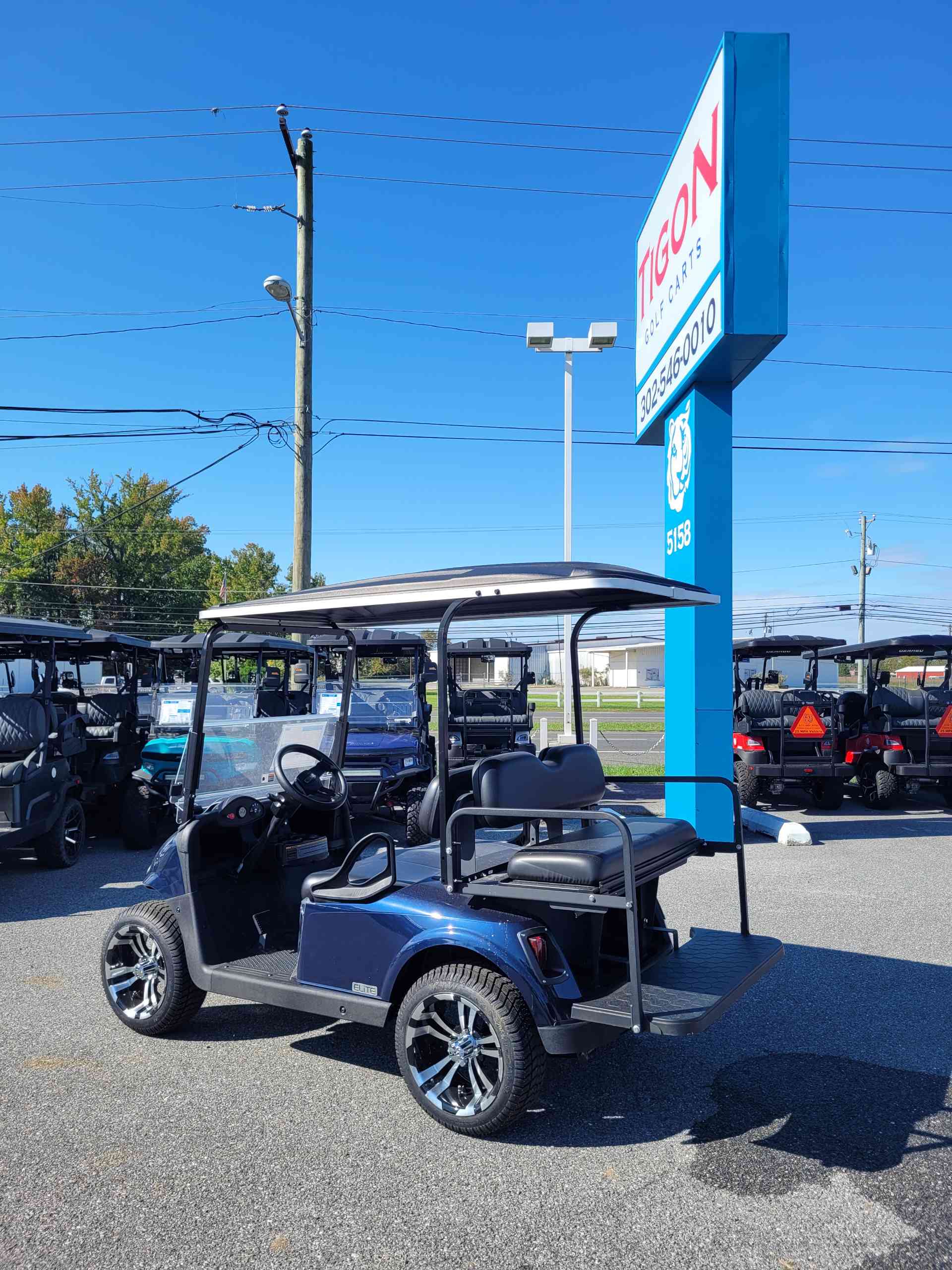 2021 EZGO RXV Blue image 3