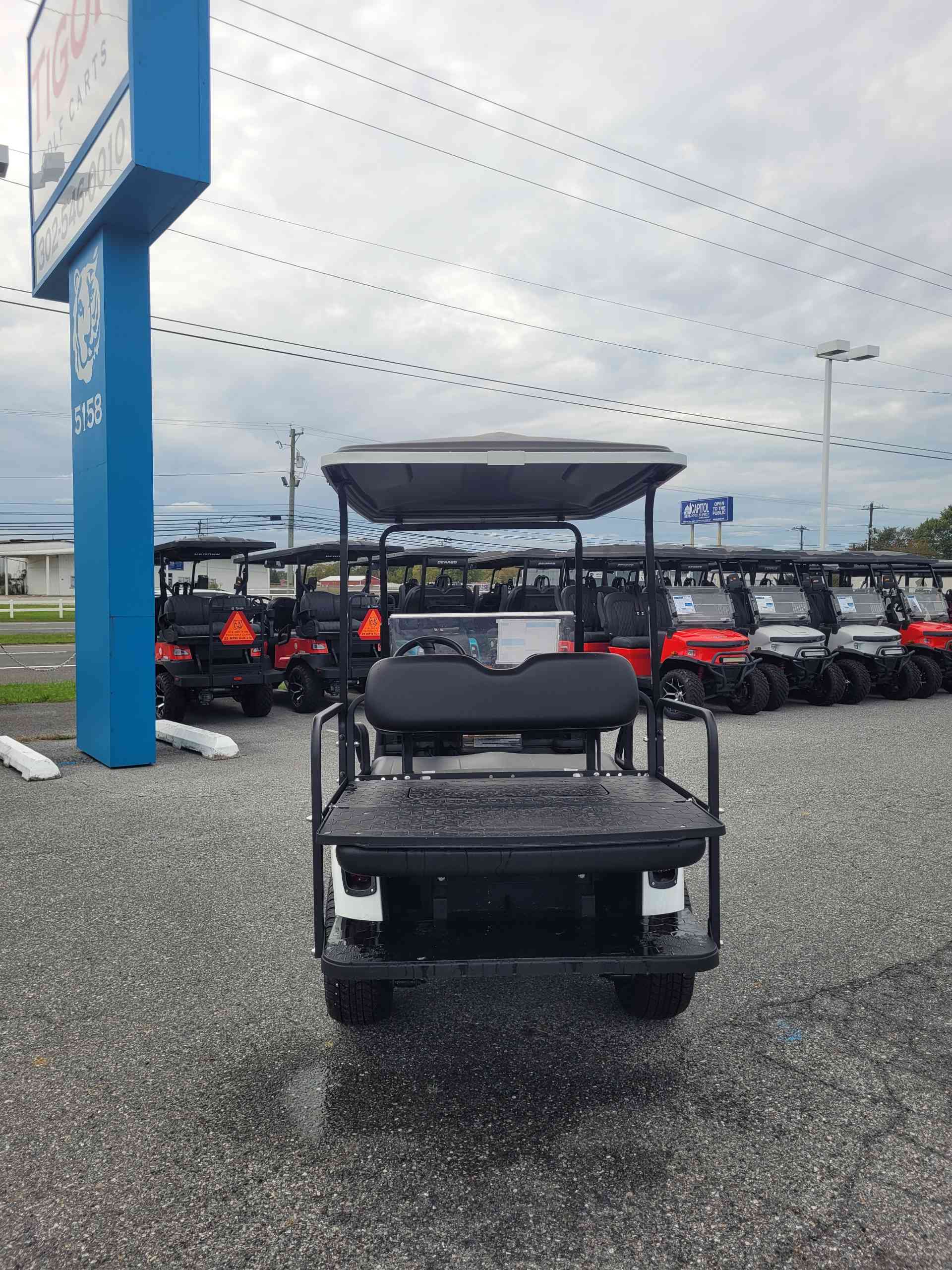 2021 EZGO RXV White image 4